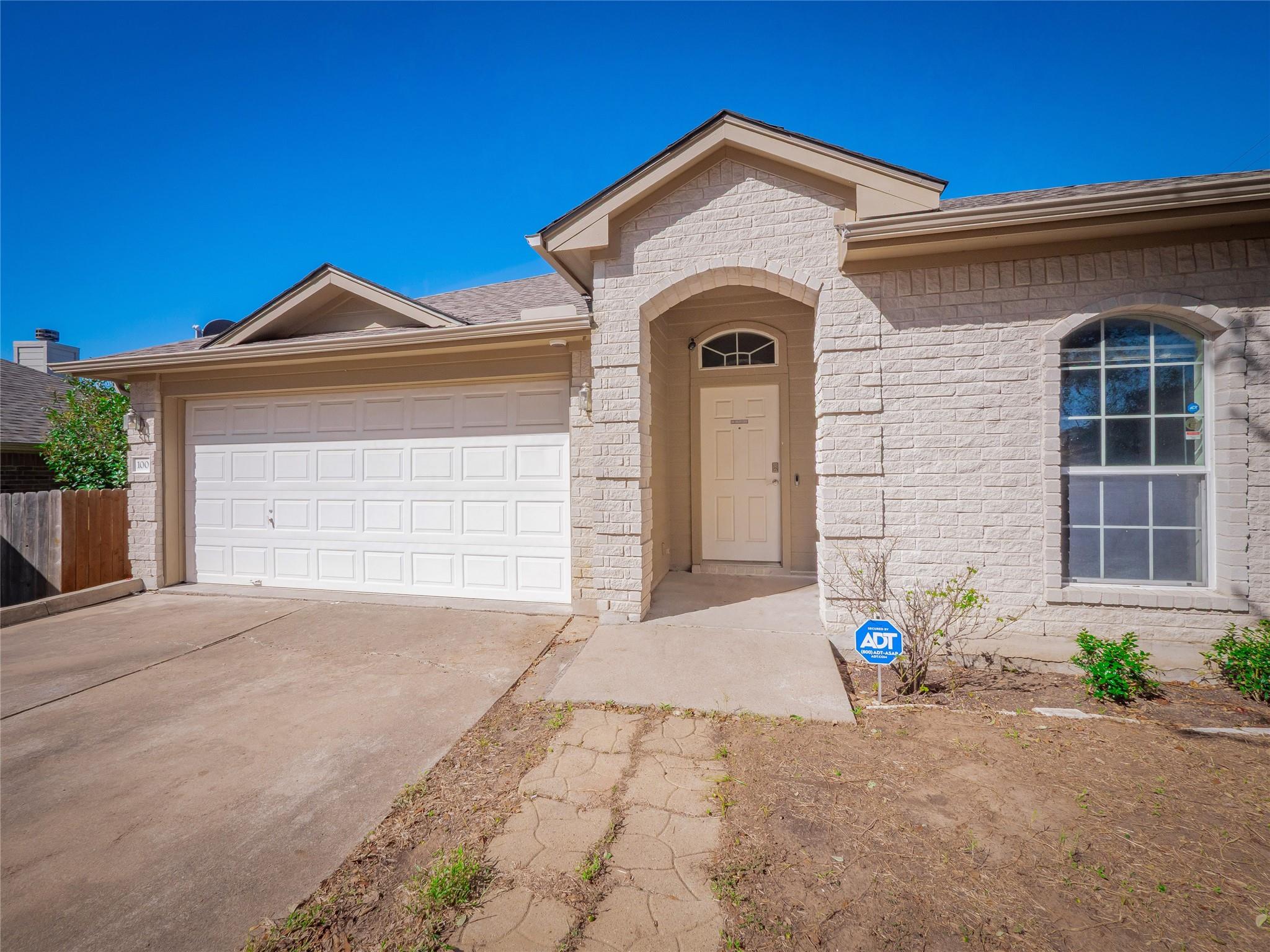 100 Antietam Trl, Elgin, TX 78621