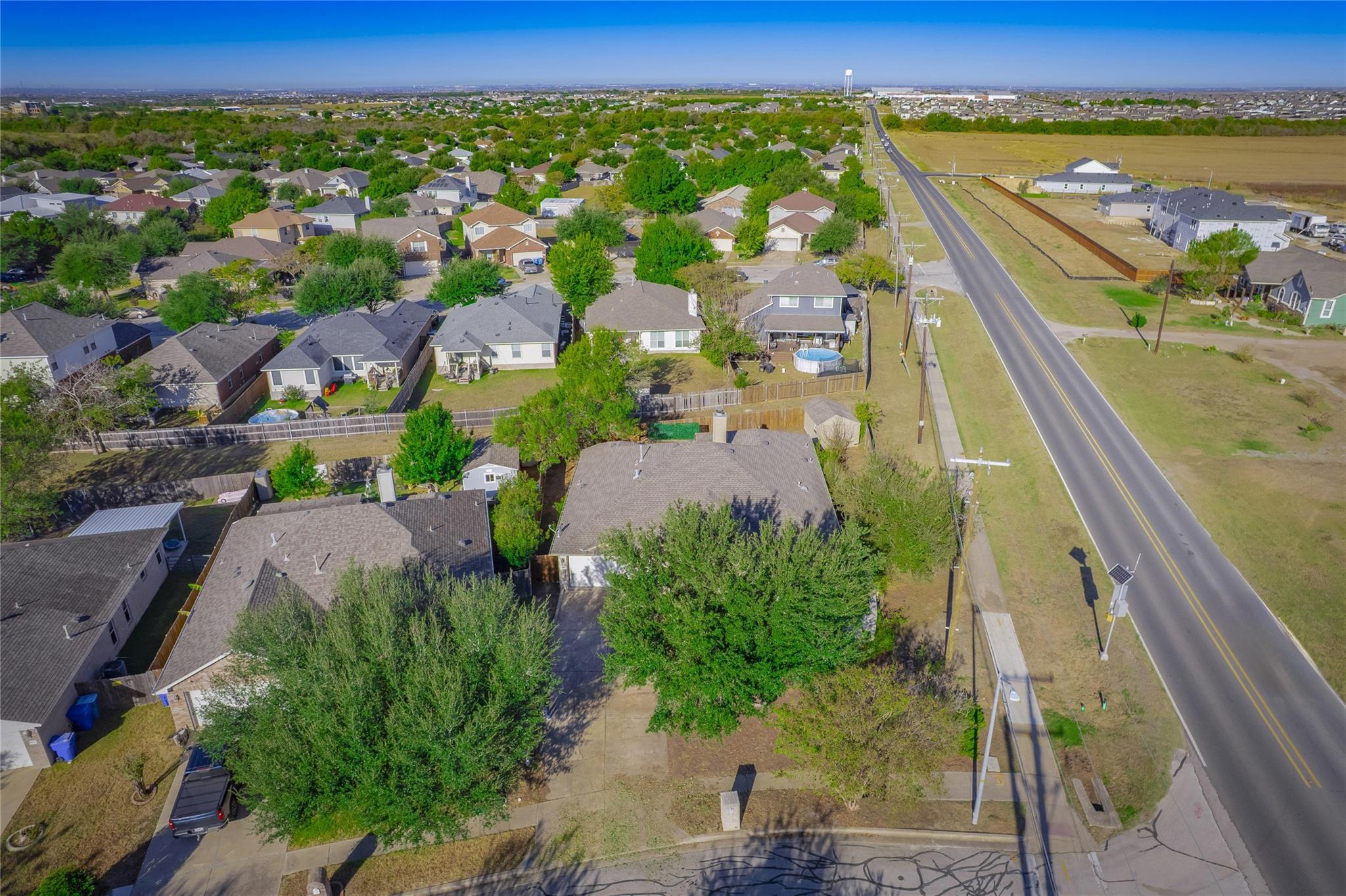 100 Antietam Trl, Elgin, TX 78621