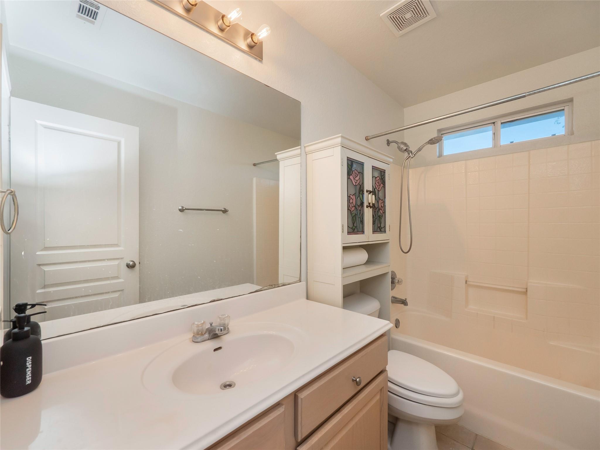 100 Antietam Trl, Elgin, TX 78621