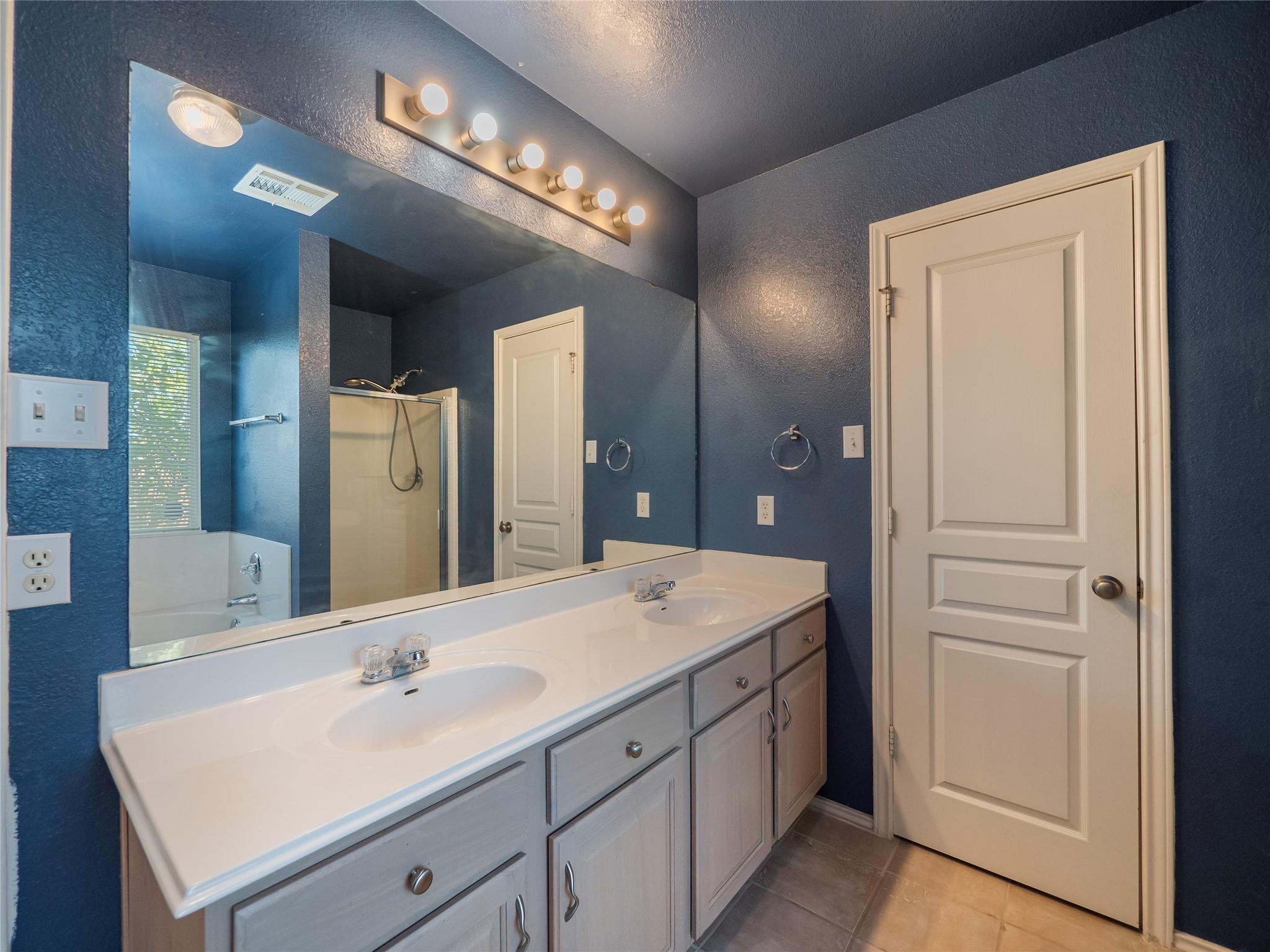 100 Antietam Trl, Elgin, TX 78621