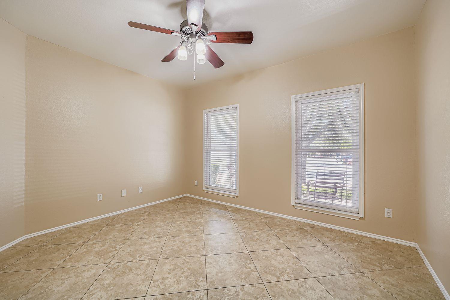 1301 Coral Cay Ln, Round Rock, TX 78664