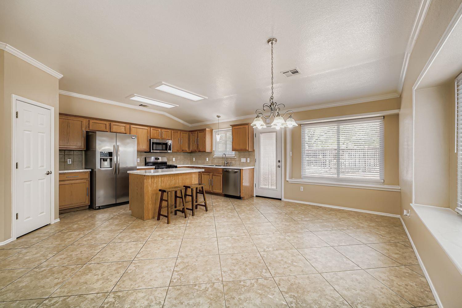 1301 Coral Cay Ln, Round Rock, TX 78664