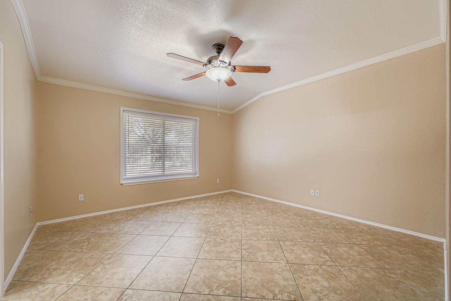 1301 Coral Cay Ln, Round Rock, TX 78664