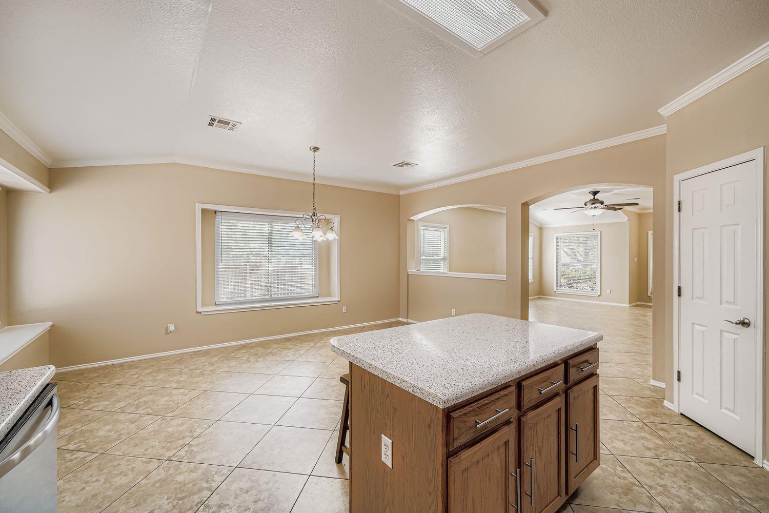 1301 Coral Cay Ln, Round Rock, TX 78664