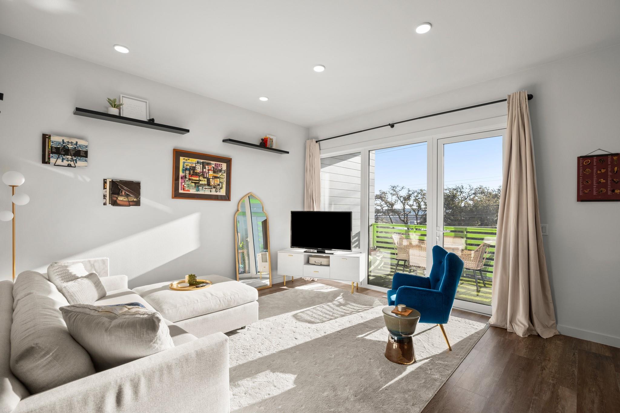 4004 Banister Ln # 202, Austin, TX 78704