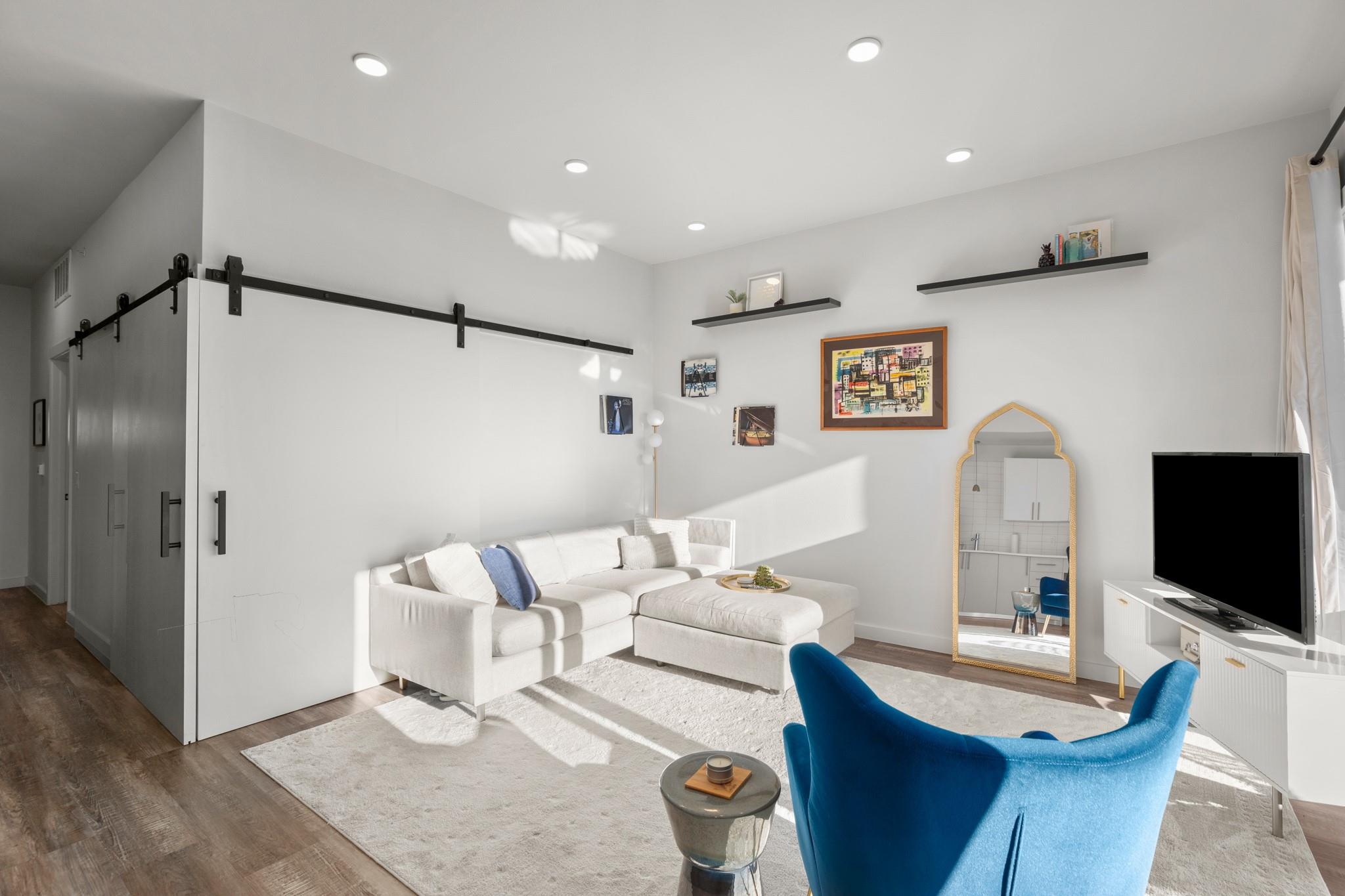 4004 Banister Ln # 202, Austin, TX 78704