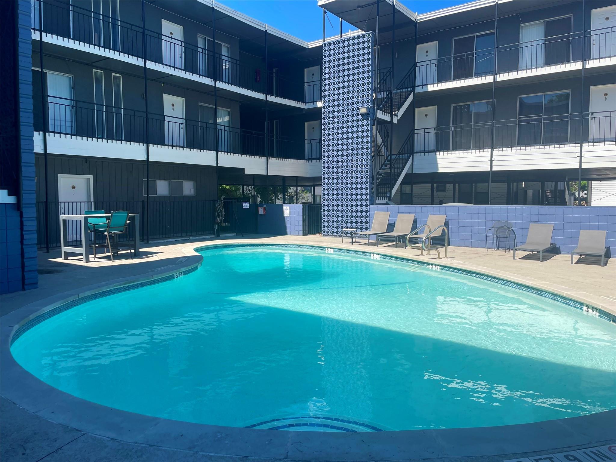 2900 Cole St # 311, Austin, TX 78705