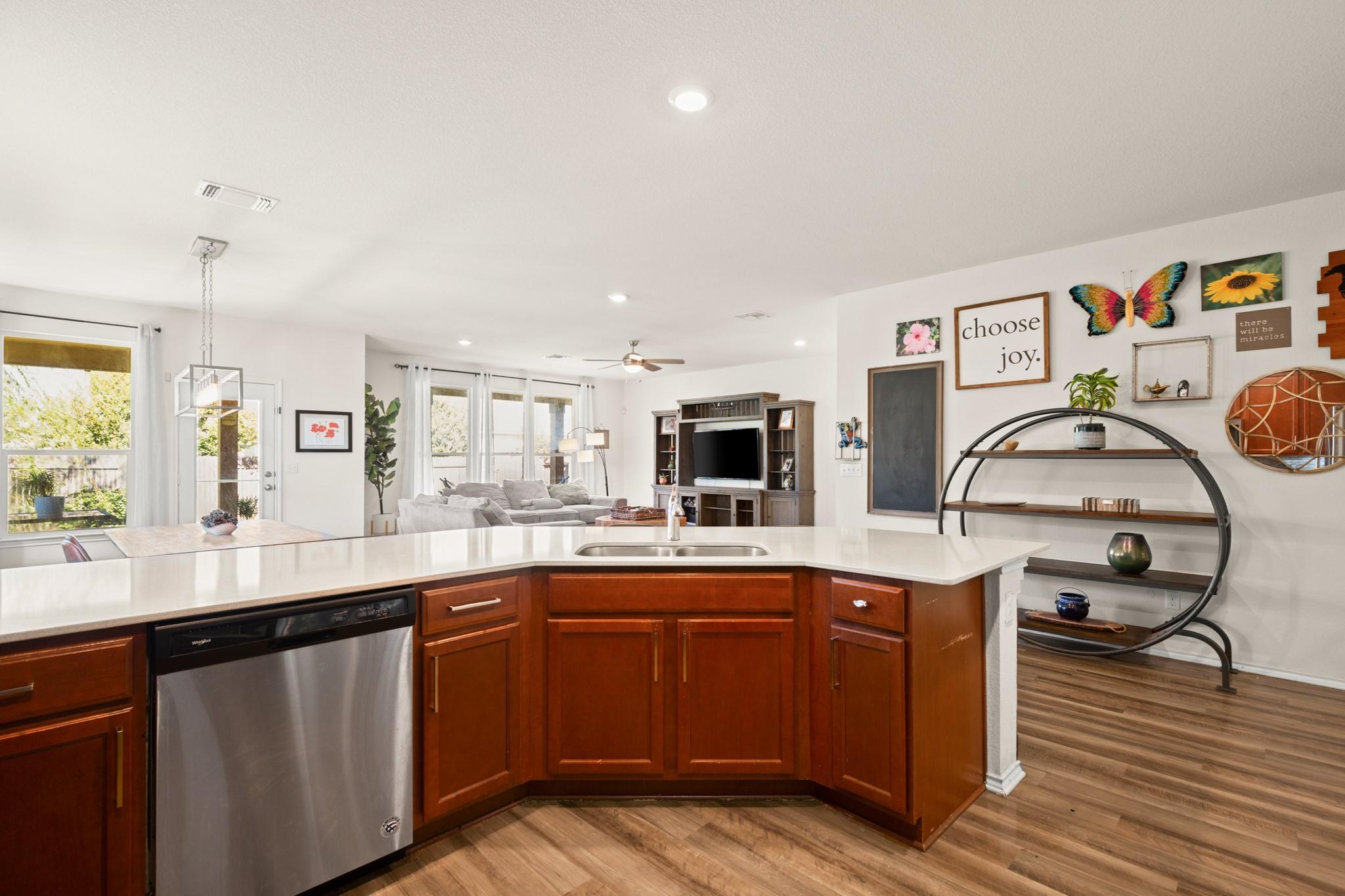 101 Kavanaugh St, Georgetown, TX 78628