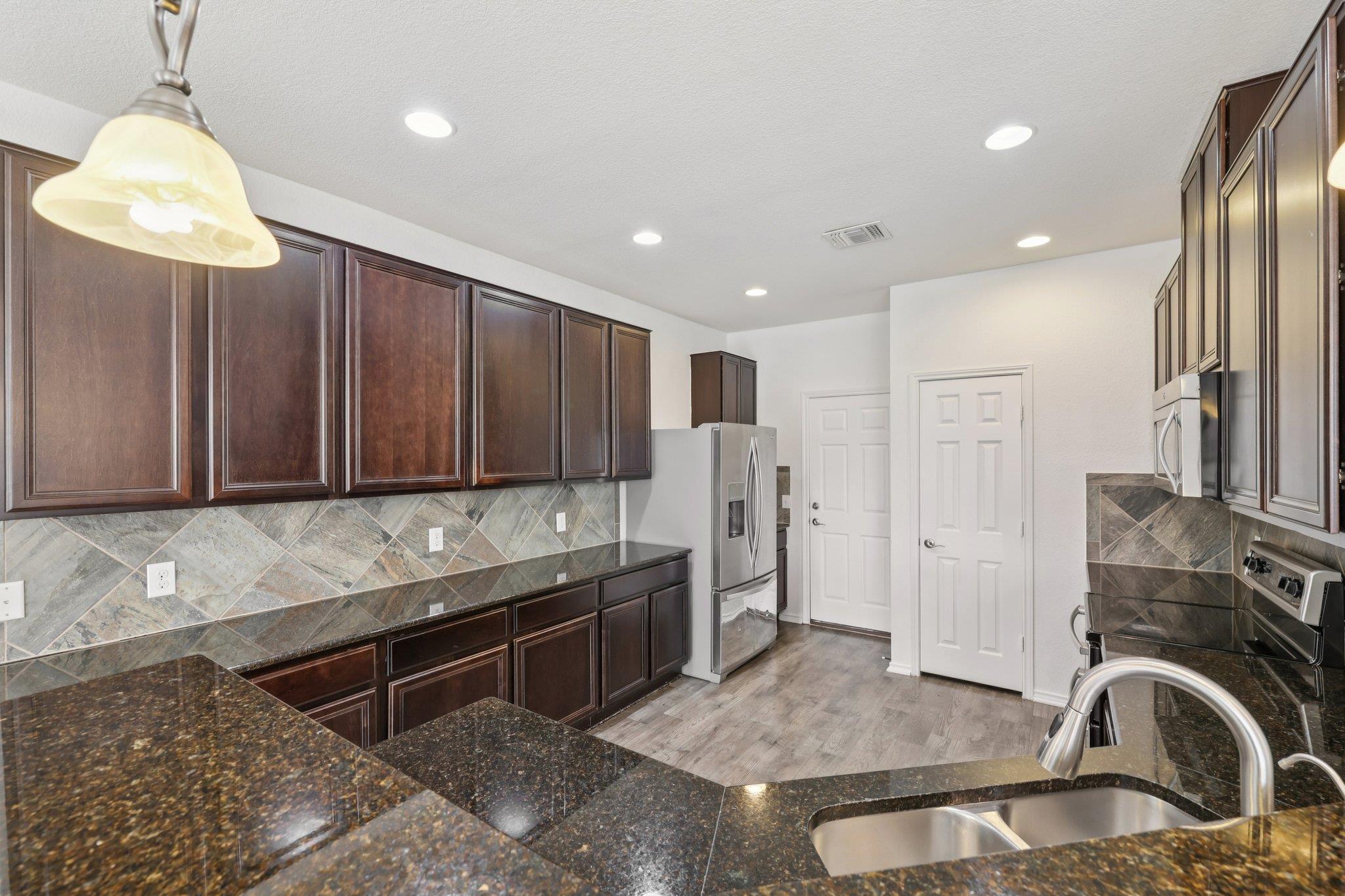 11013 Helms Deep Dr, Austin, TX 78754