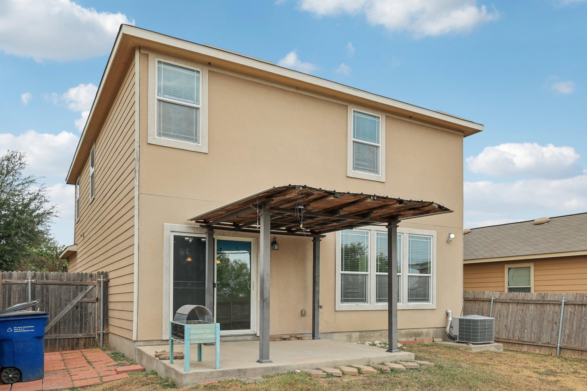 11013 Helms Deep Dr, Austin, TX 78754