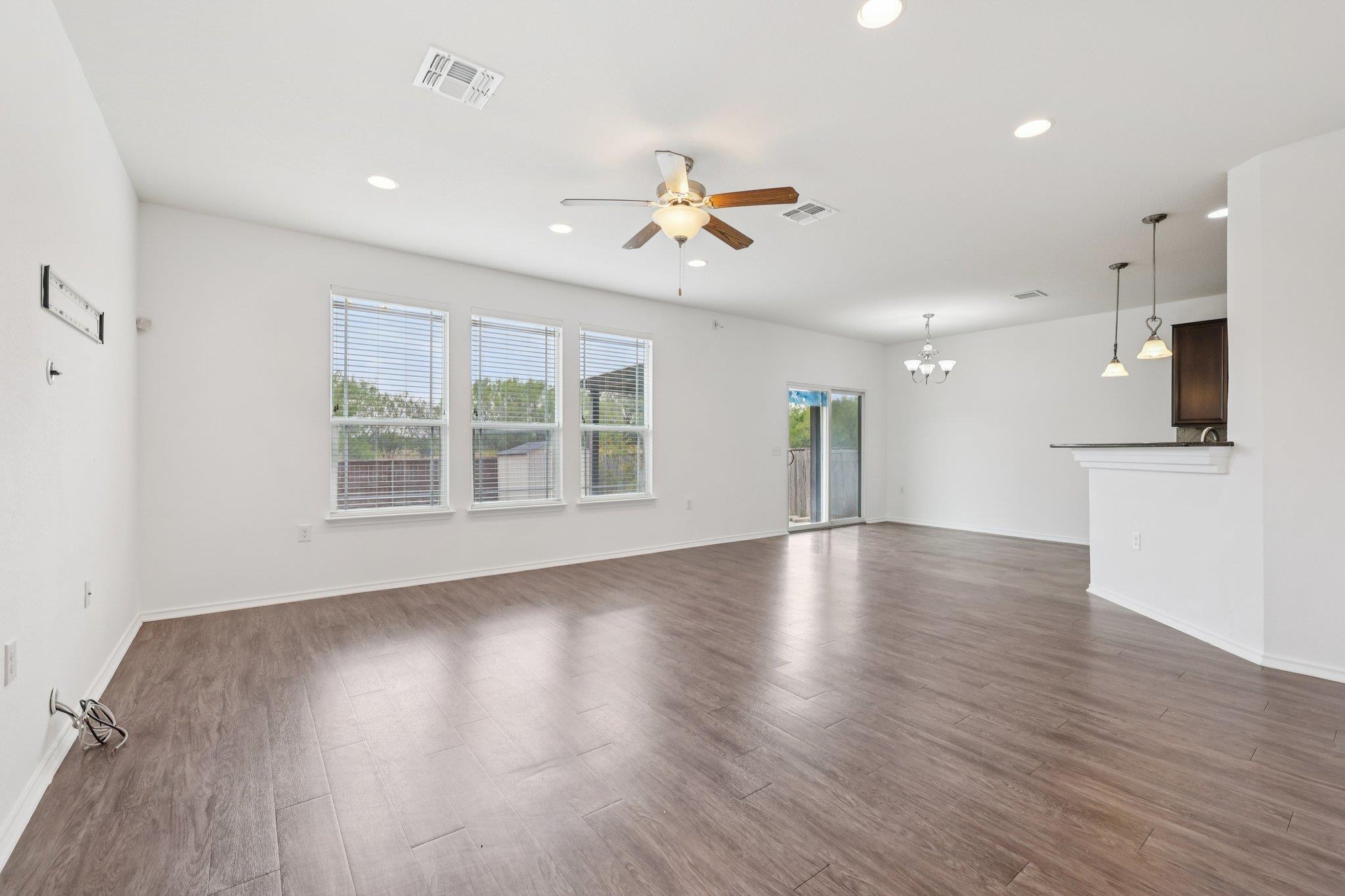 11013 Helms Deep Dr, Austin, TX 78754