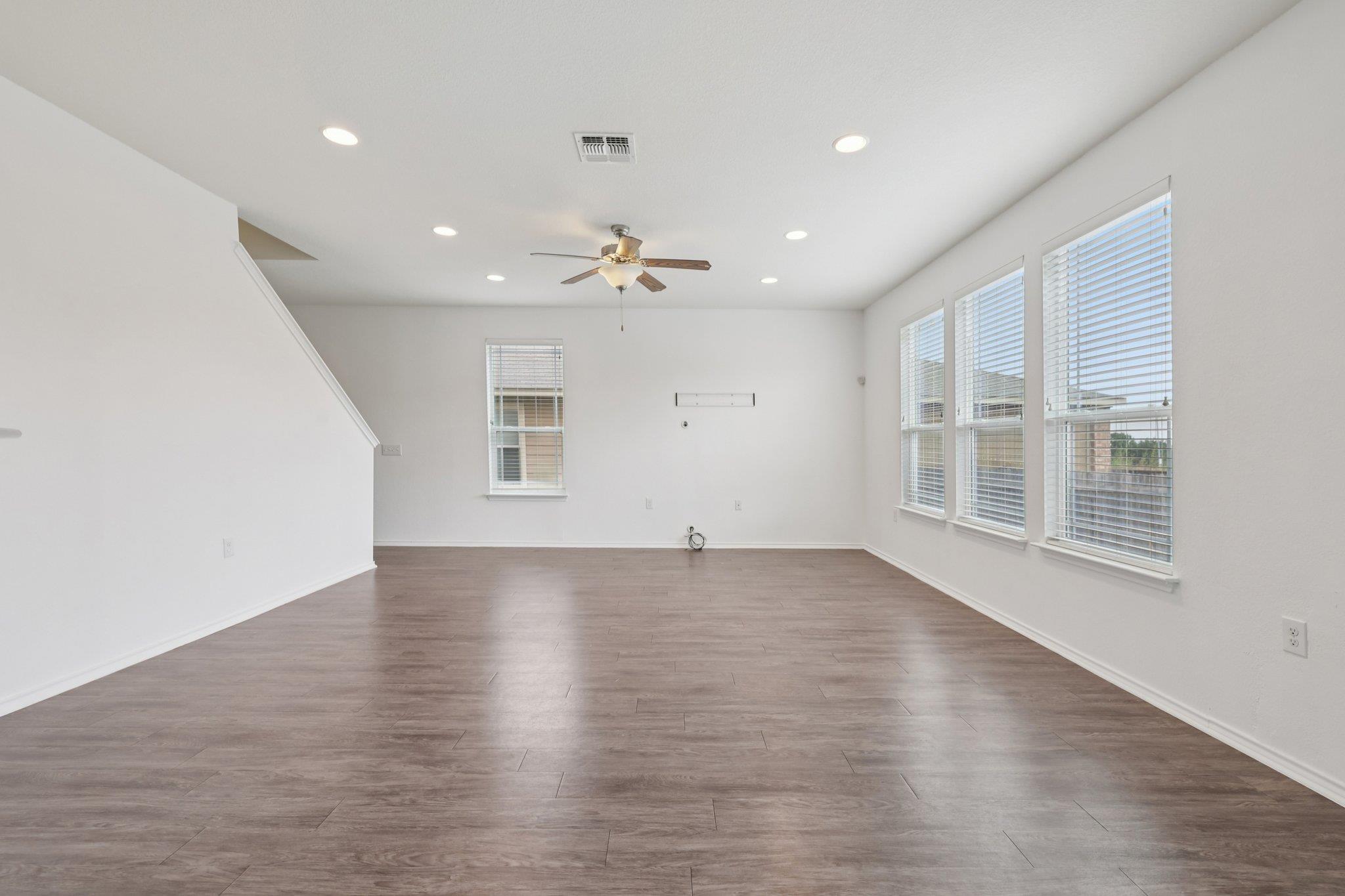 11013 Helms Deep Dr, Austin, TX 78754