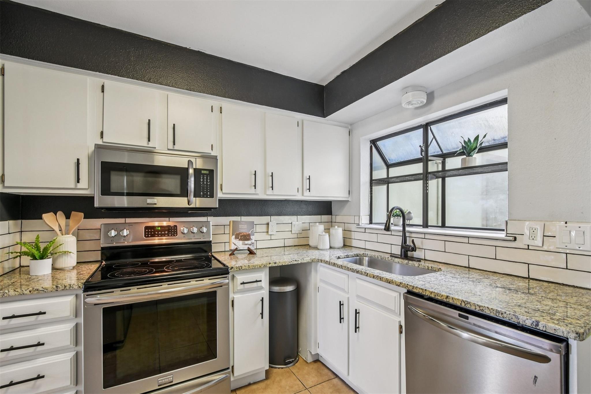 1706 Timber Ridge Dr, Austin, TX 78741