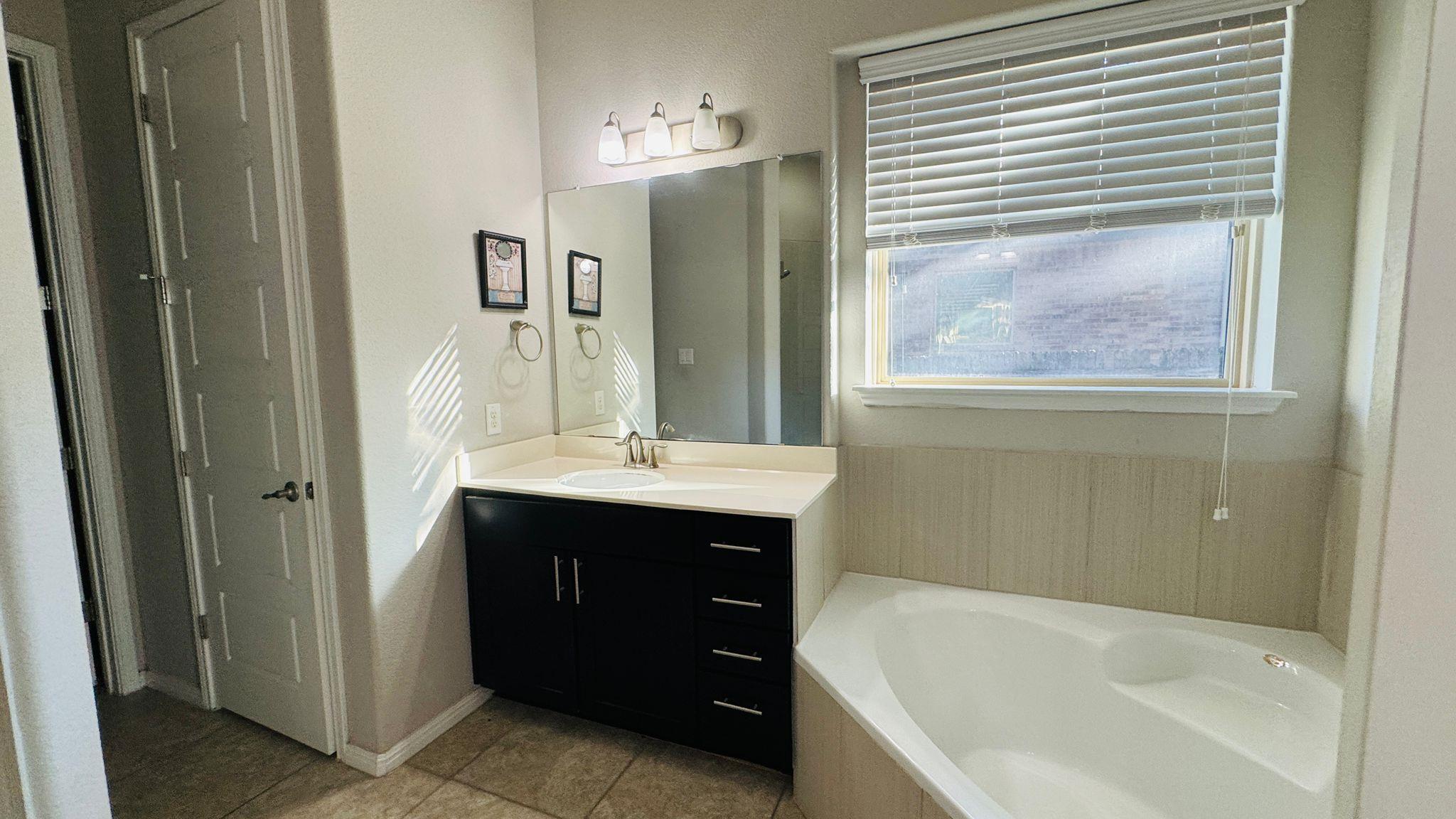 807 Copper Lake Rd, Cedar Park, TX 78613