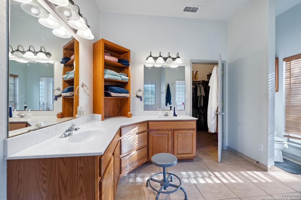 6170 County Road 332, Jourdanton, TX 78026