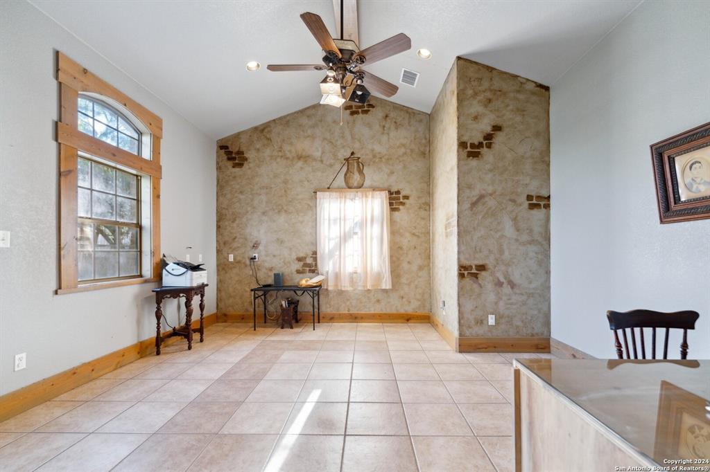 6170 County Road 332, Jourdanton, TX 78026