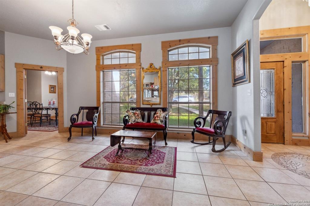 6170 County Road 332, Jourdanton, TX 78026