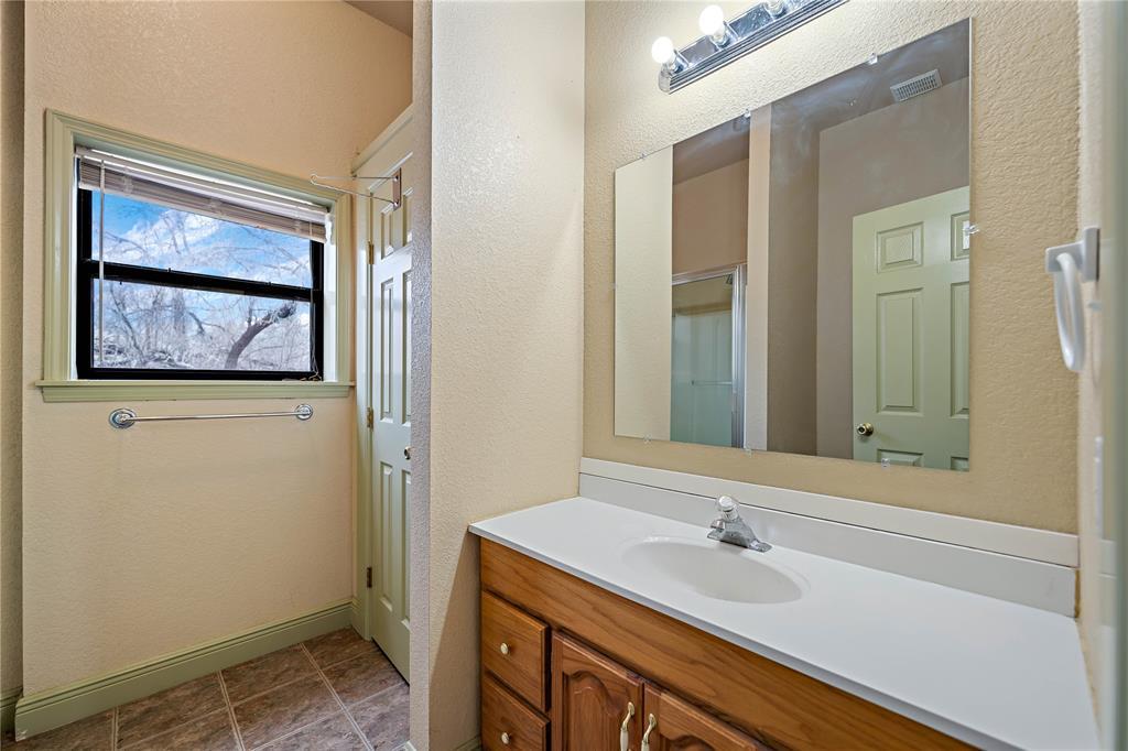 6170 County Road 332, Jourdanton, TX 78026