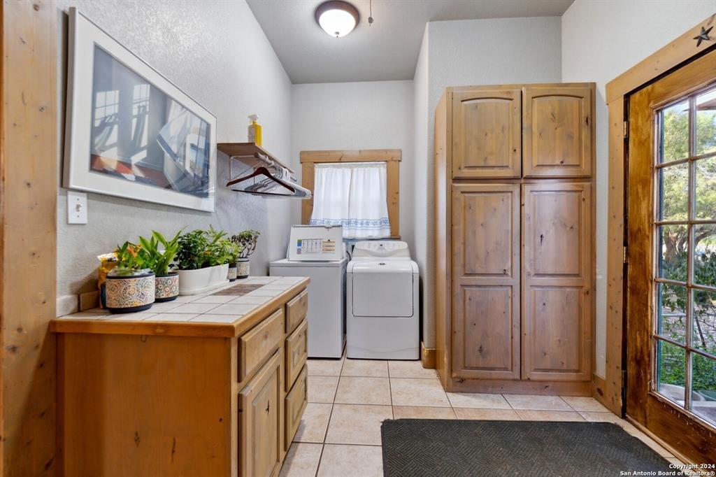 6170 County Road 332, Jourdanton, TX 78026