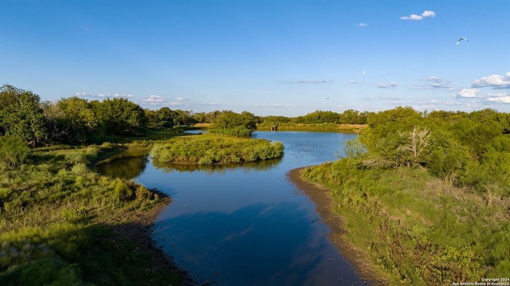 6170 County Road 332, Jourdanton, TX 78026