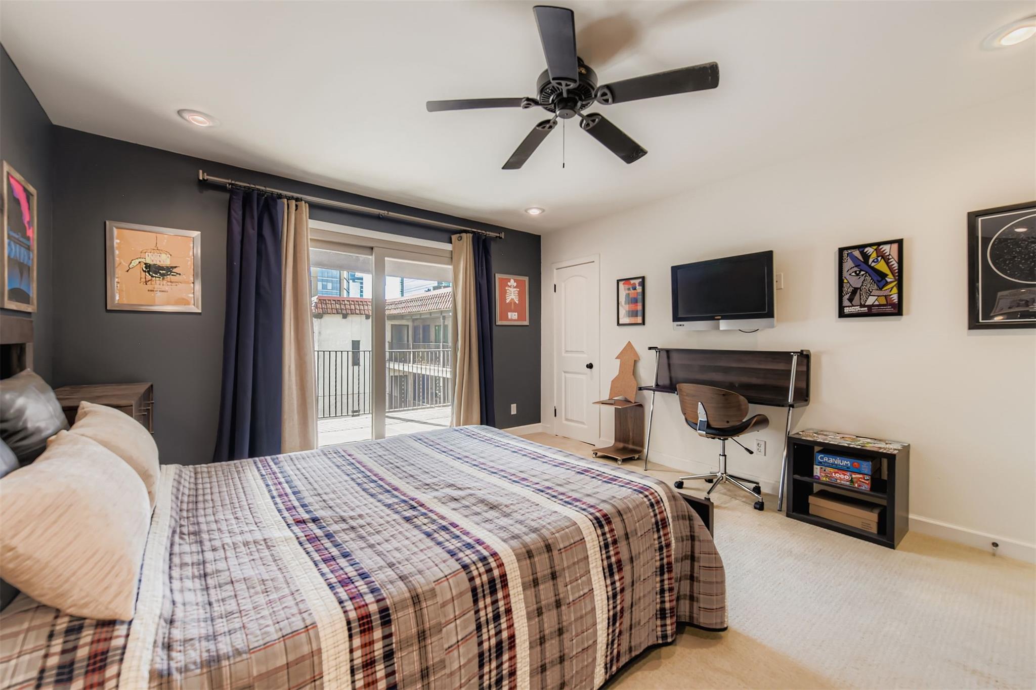 505 W 7th St # 210, Austin, TX 78701