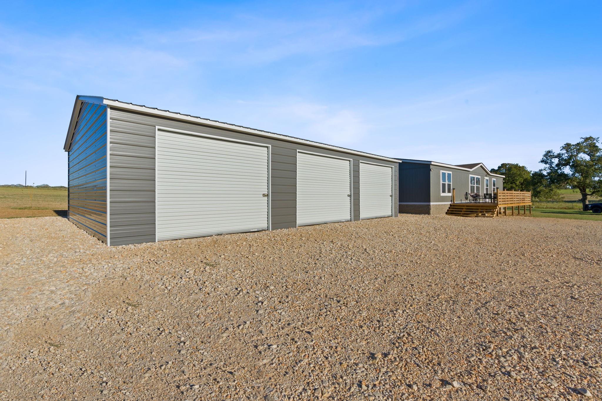 5897 Old Colony Line Rd, Lockhart, TX 78644