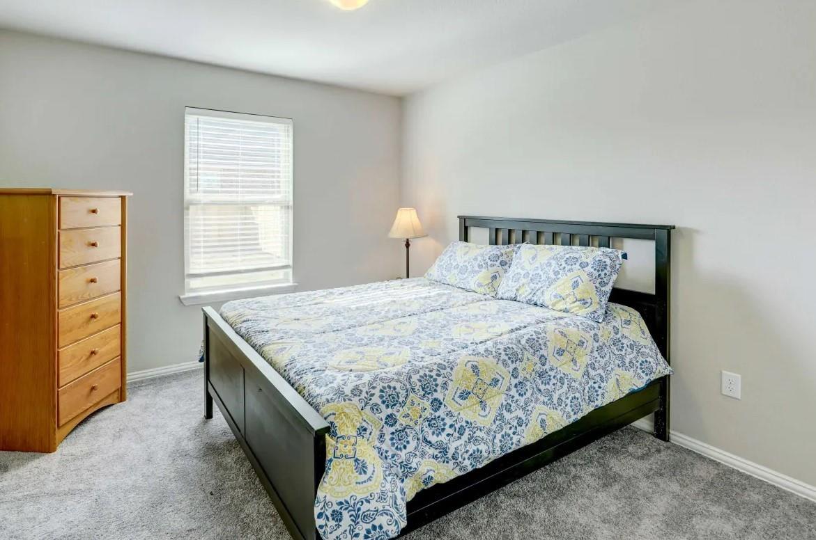 159 Periwinkle Ln, Bastrop, TX 78602