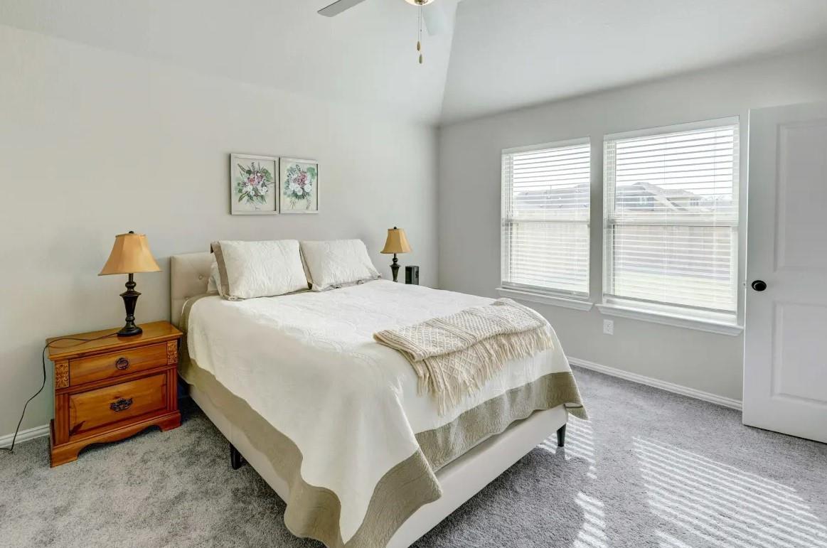 159 Periwinkle Ln, Bastrop, TX 78602