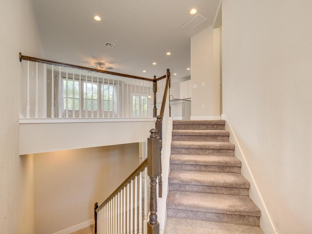 305 Bridgeford Dr, Austin, TX 78745