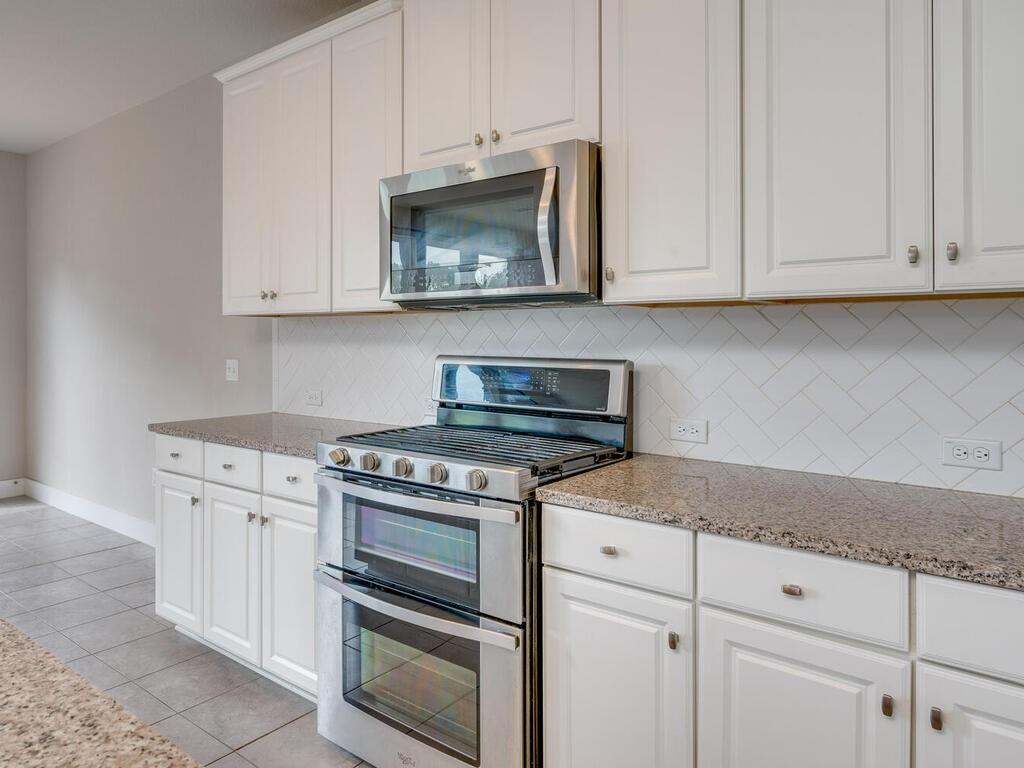 305 Bridgeford Dr, Austin, TX 78745