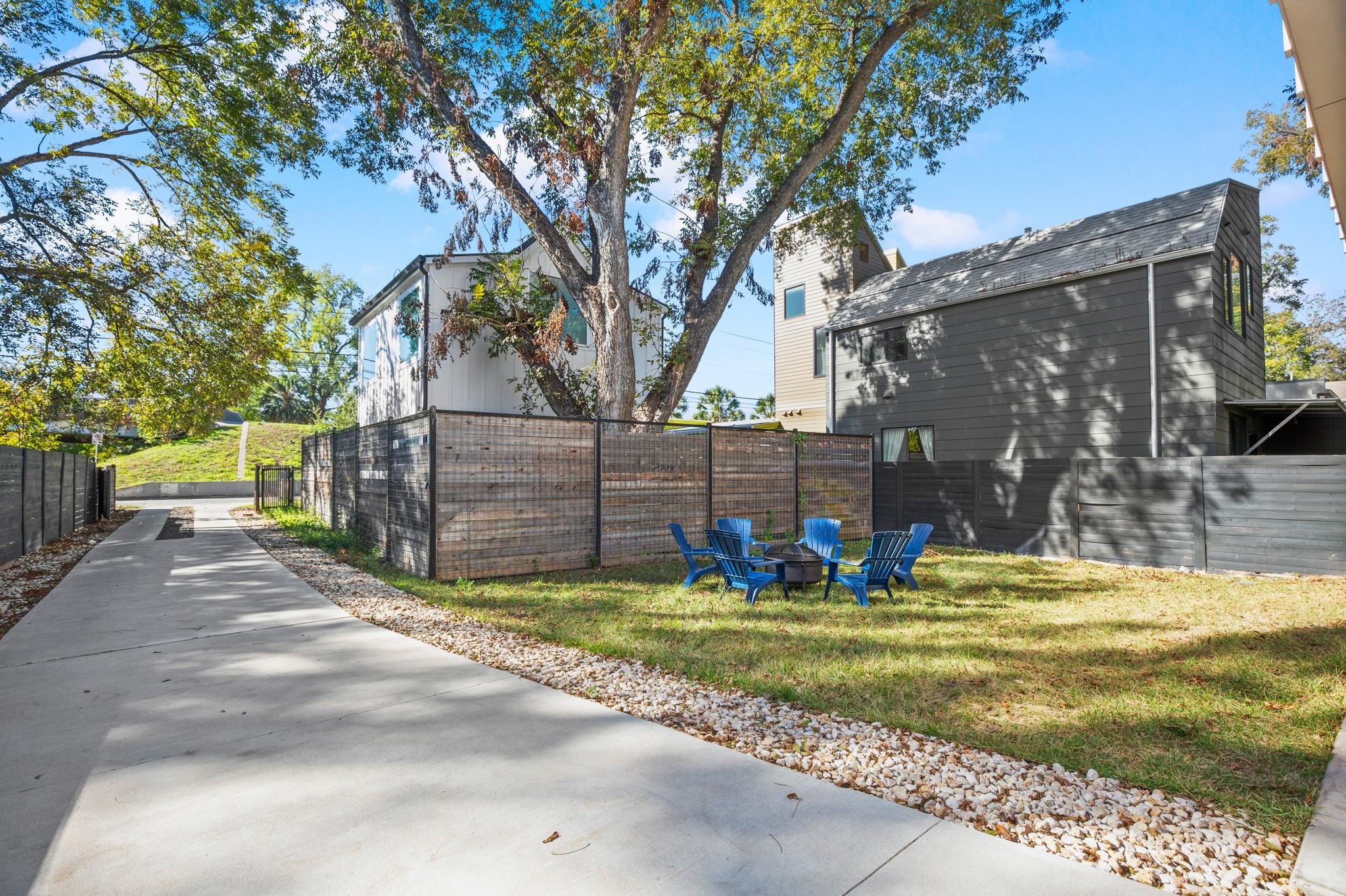 2902 Gonzales St # 2, Austin, TX 78702