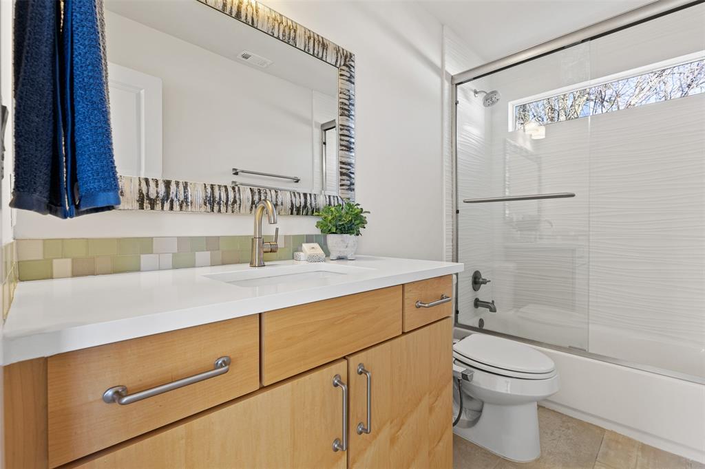 1716 Adina St, Austin, TX 78721