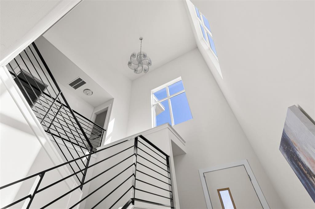 1716 Adina St, Austin, TX 78721