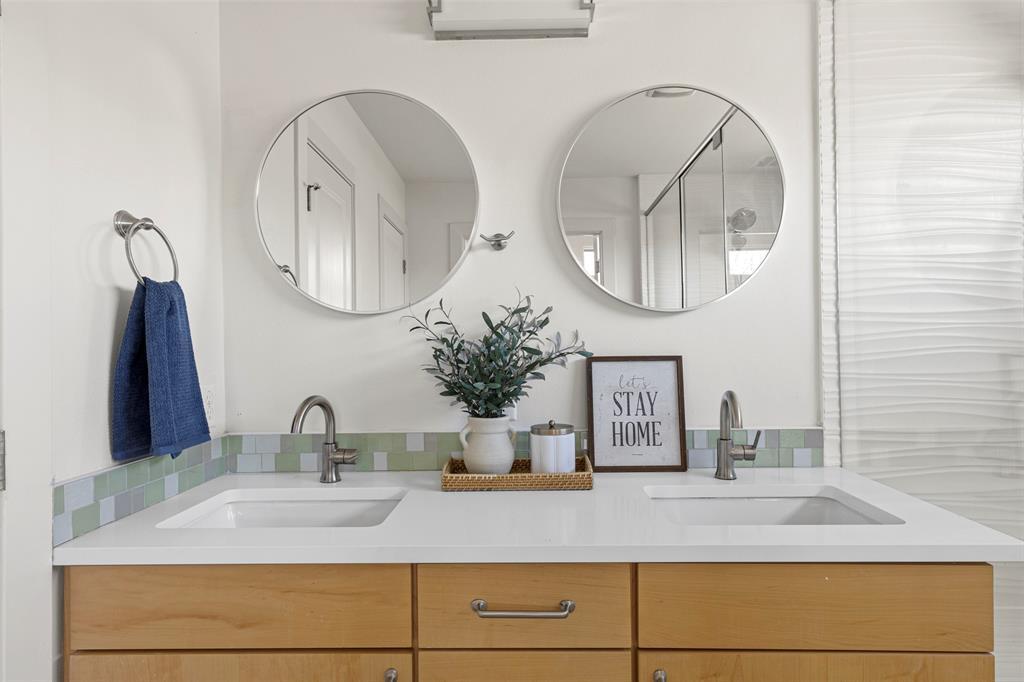 1716 Adina St, Austin, TX 78721