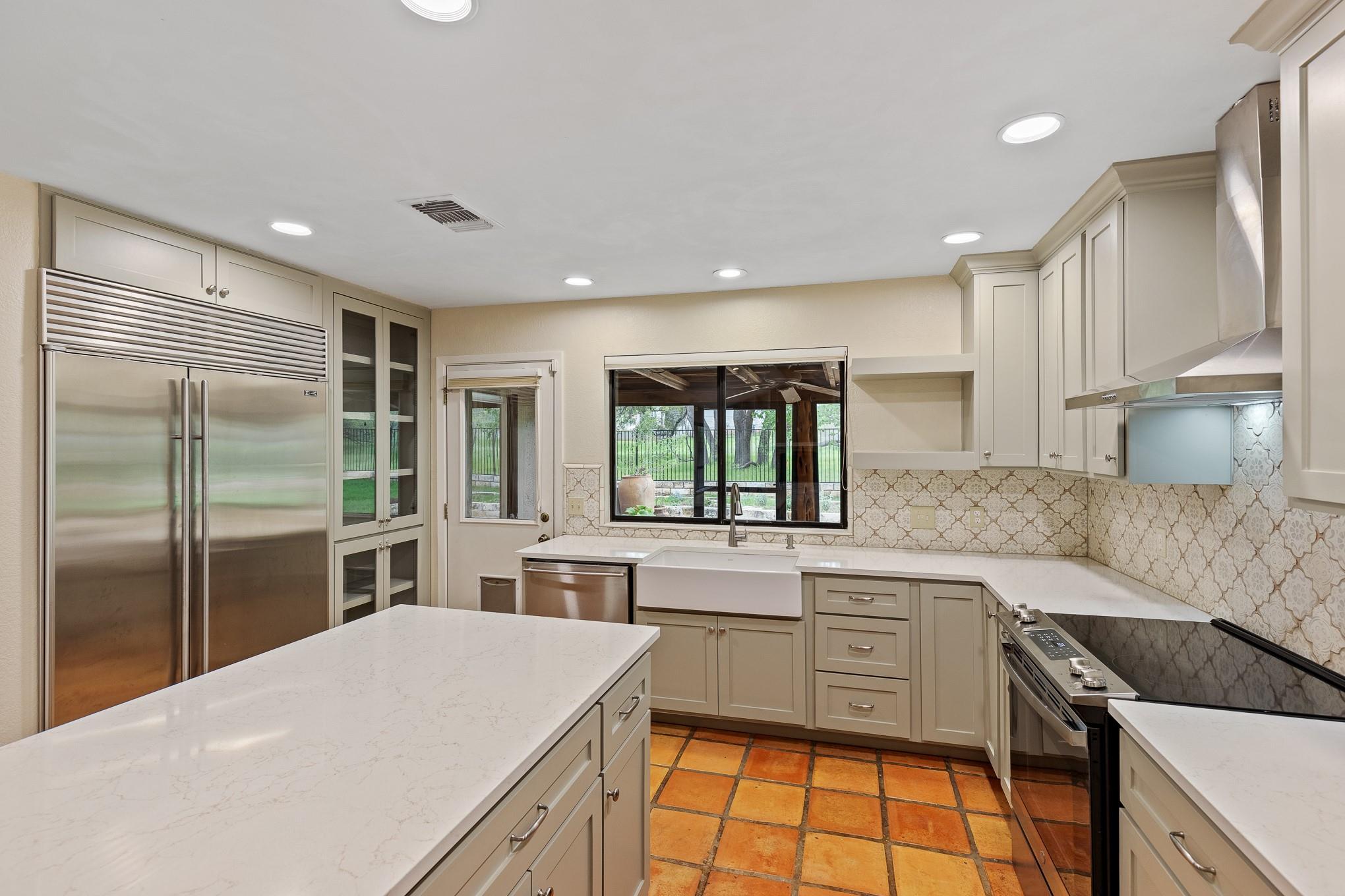 206 Blue Ground, Horseshoe Bay, TX 78657