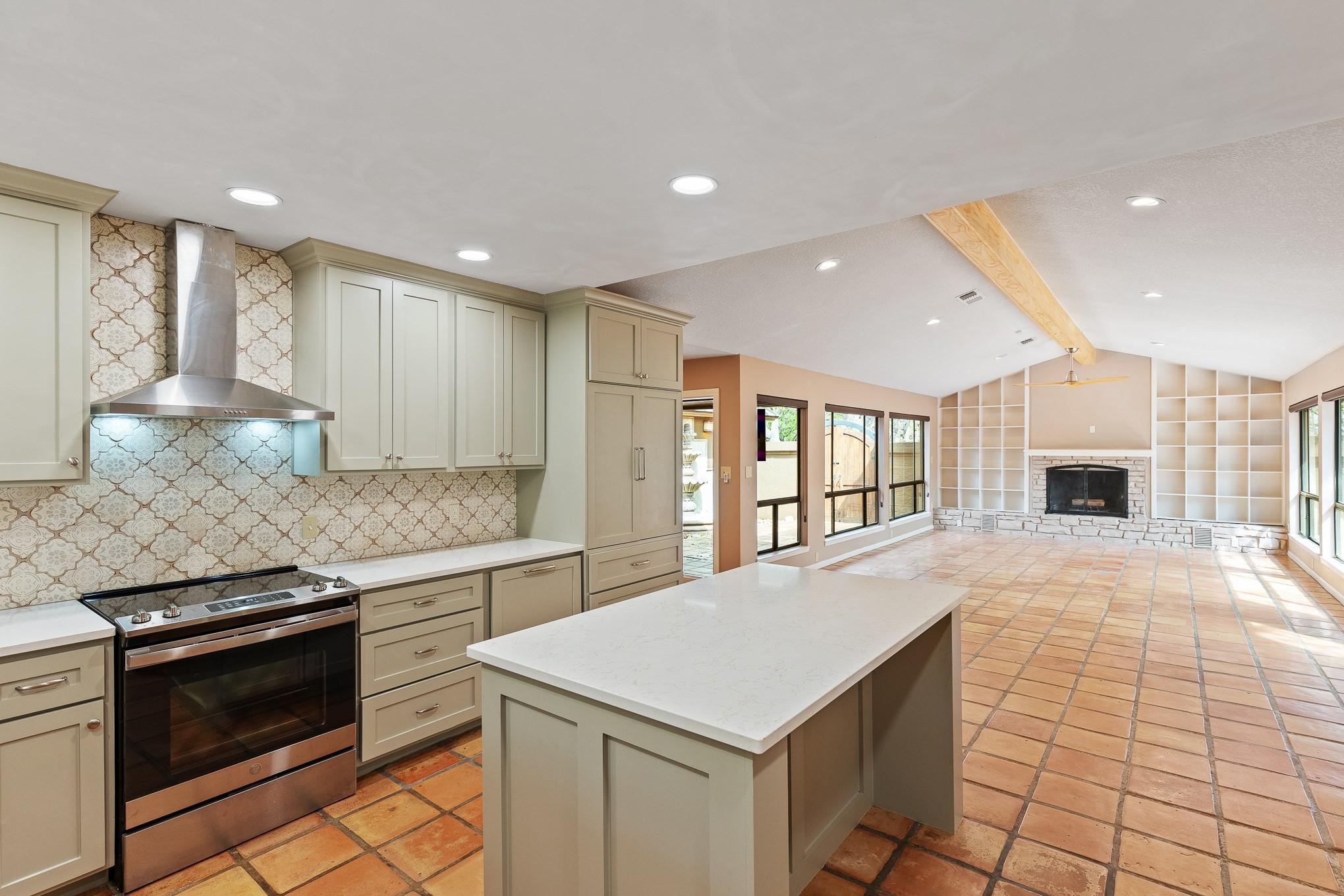 206 Blue Ground, Horseshoe Bay, TX 78657