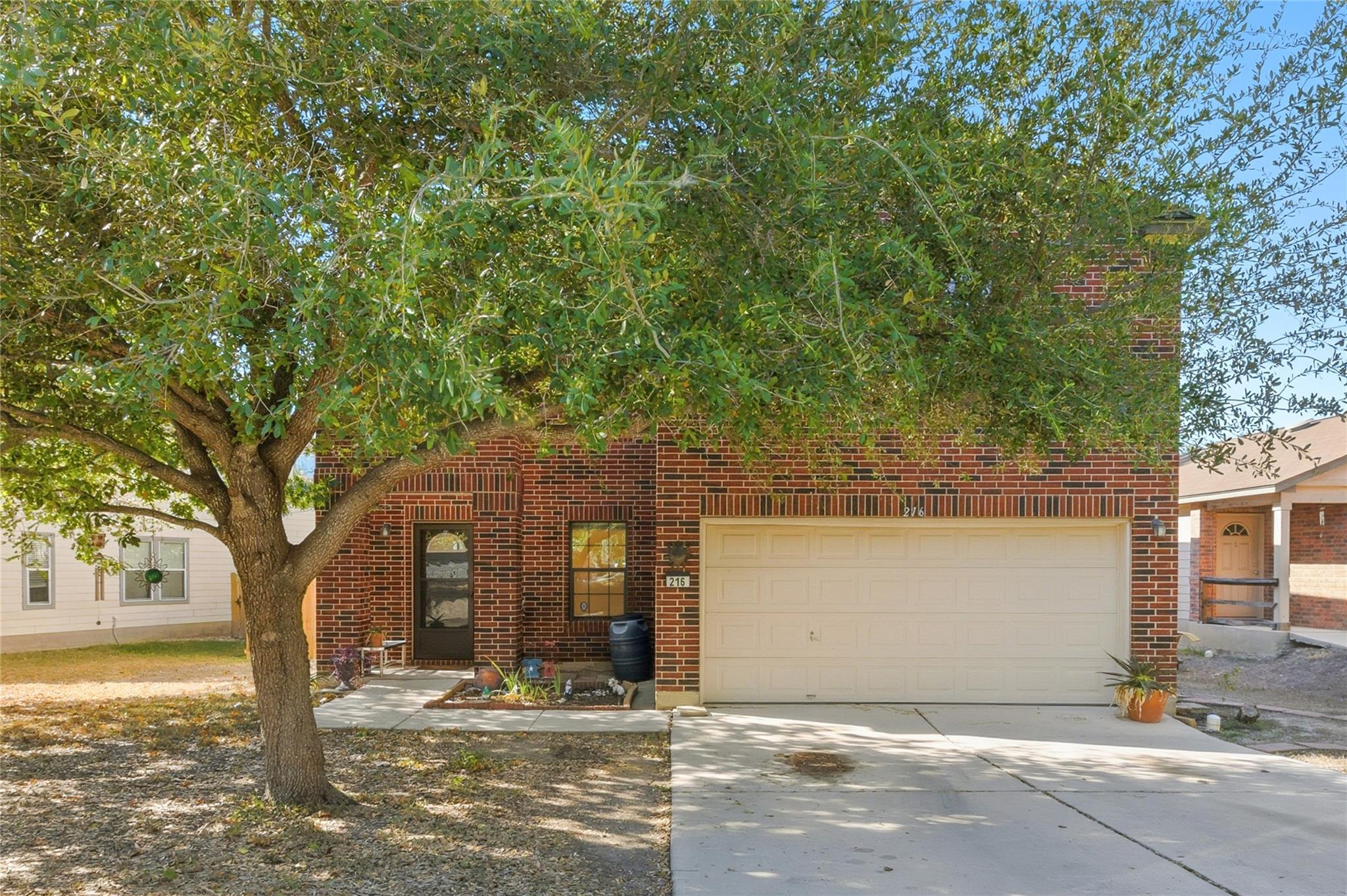 216 Capistrano Dr, San Marcos, TX 78666