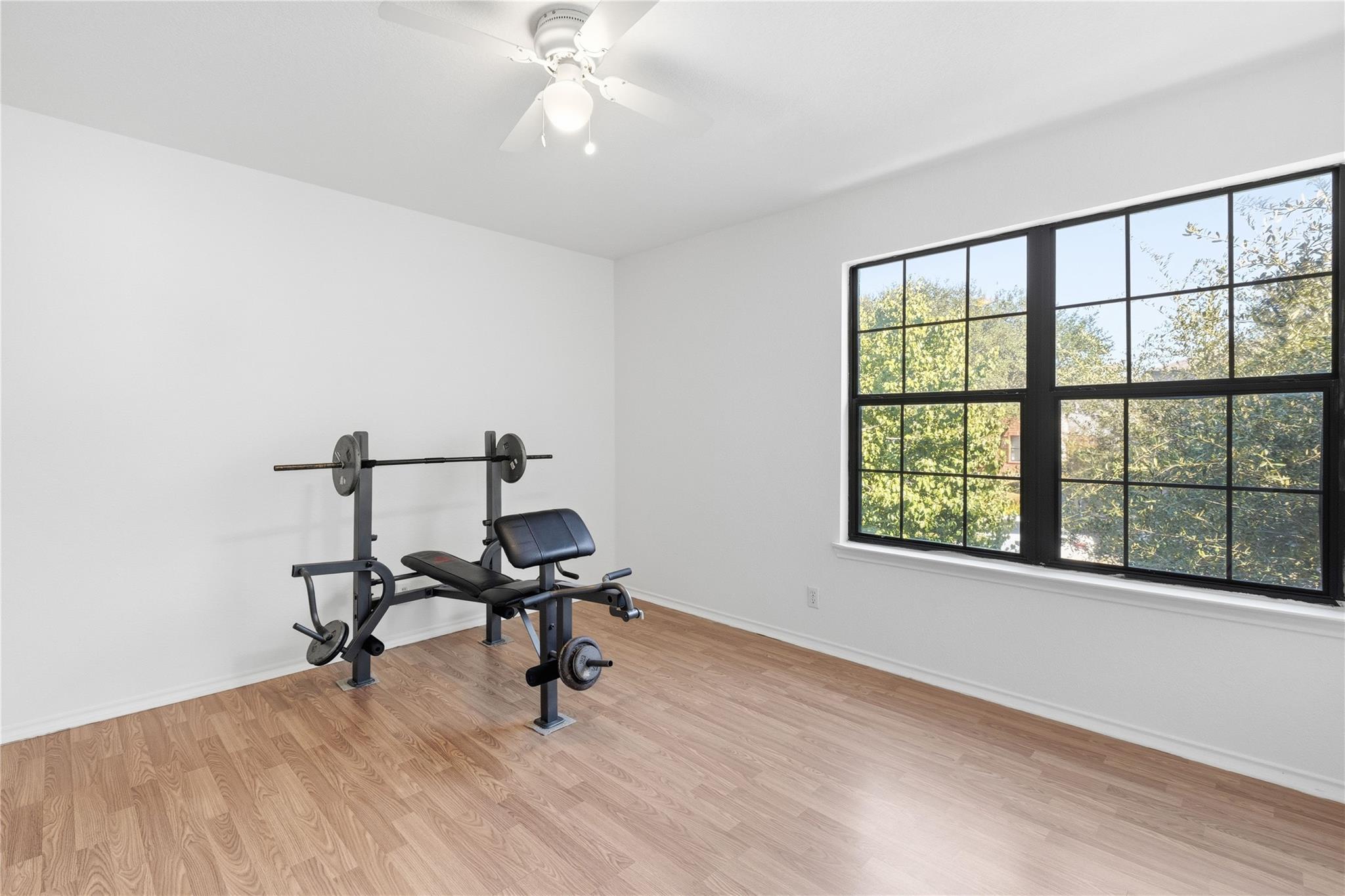 216 Capistrano Dr, San Marcos, TX 78666