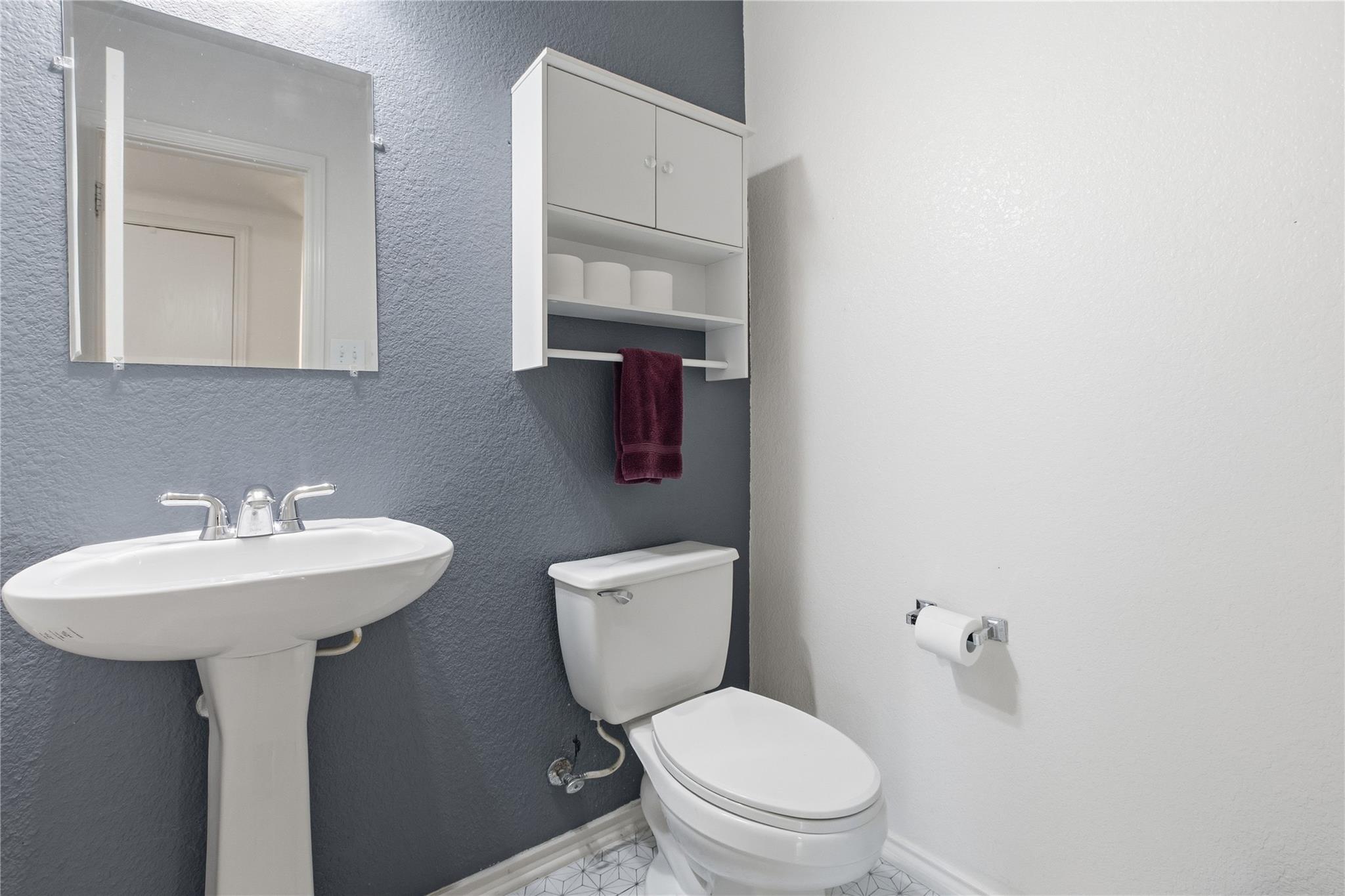 216 Capistrano Dr, San Marcos, TX 78666