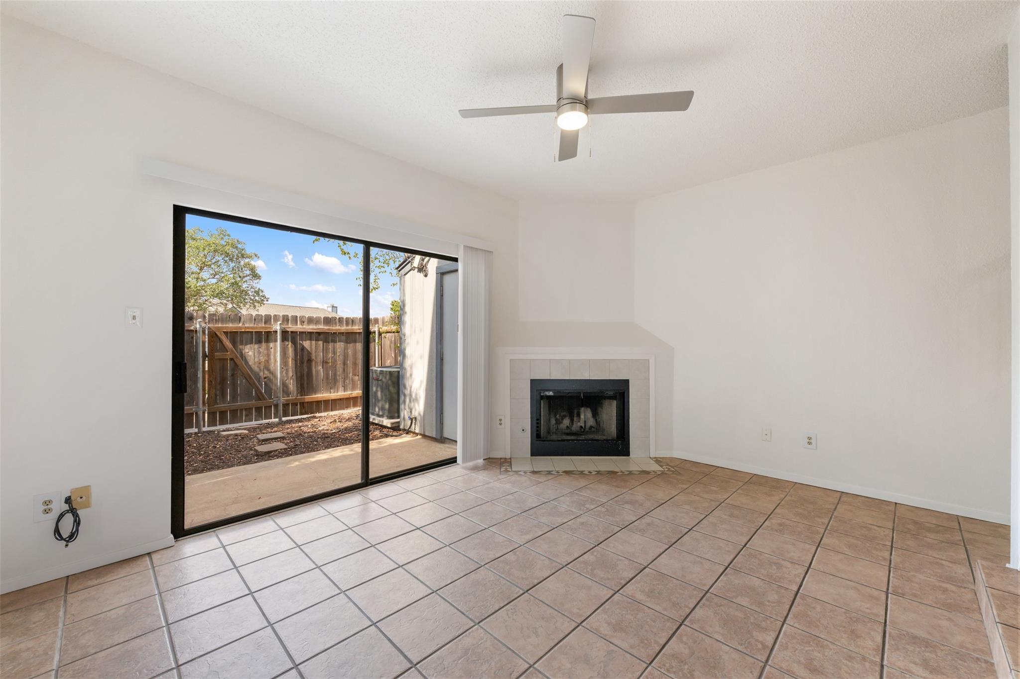 1411 N Gracy Farms Ln N # 100, Austin, TX 78758