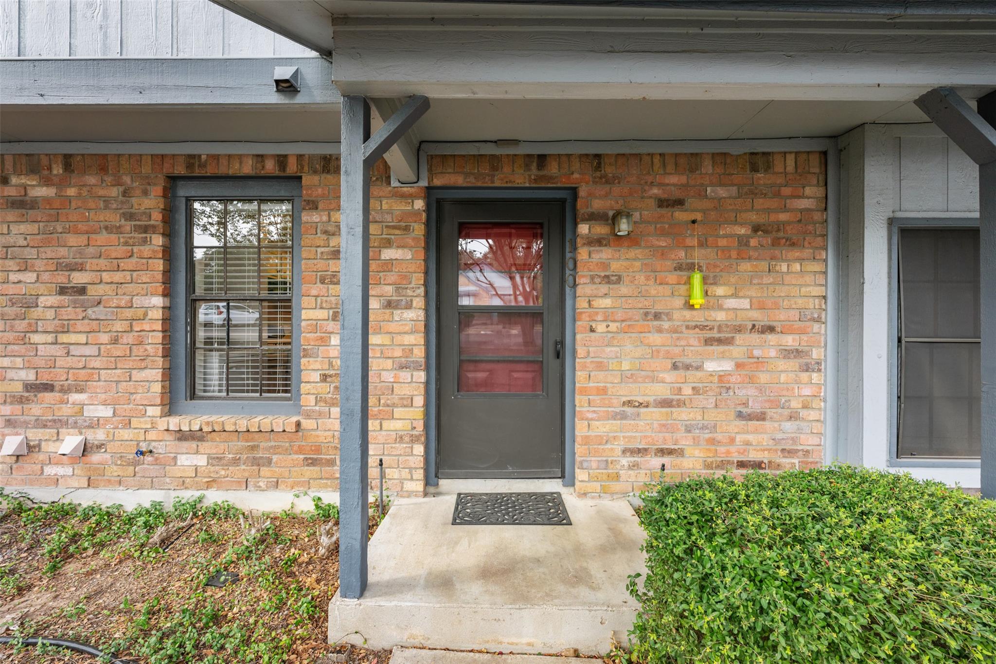 1411 N Gracy Farms Ln N # 100, Austin, TX 78758