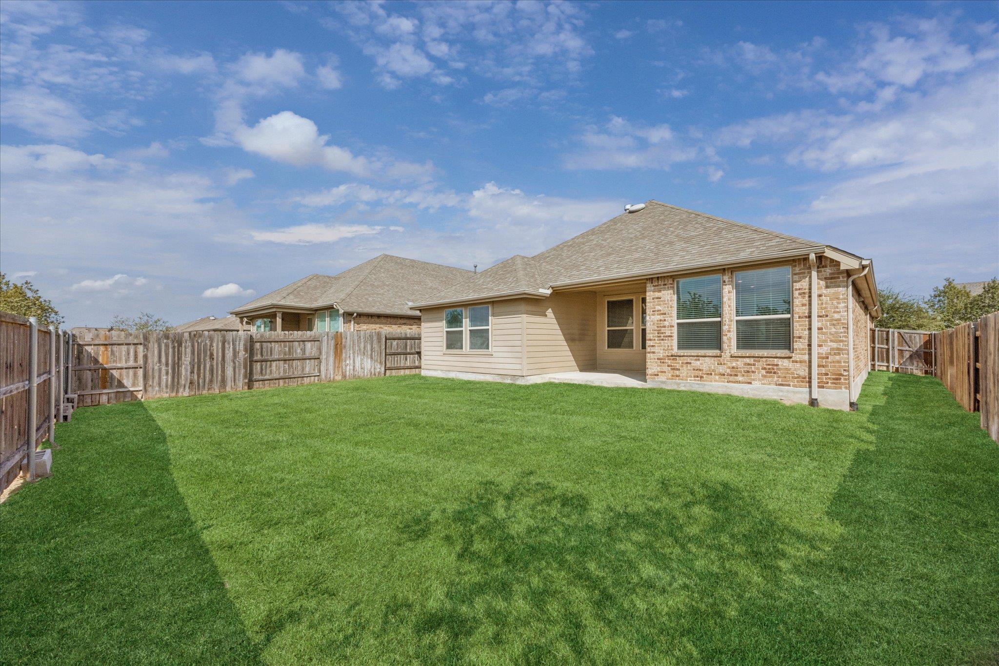 155 Tailwind Dr, Kyle, TX 78640
