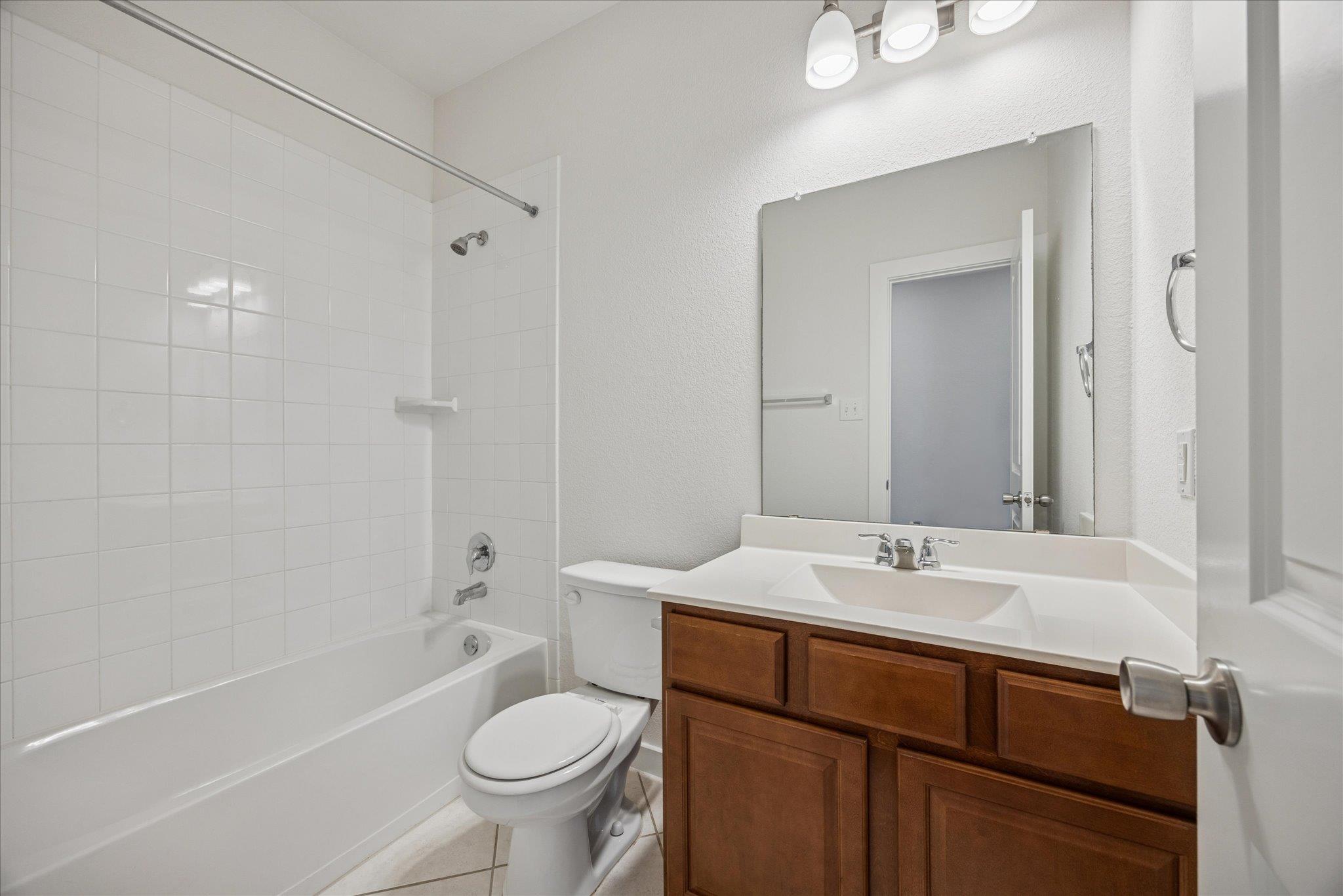 155 Tailwind Dr, Kyle, TX 78640