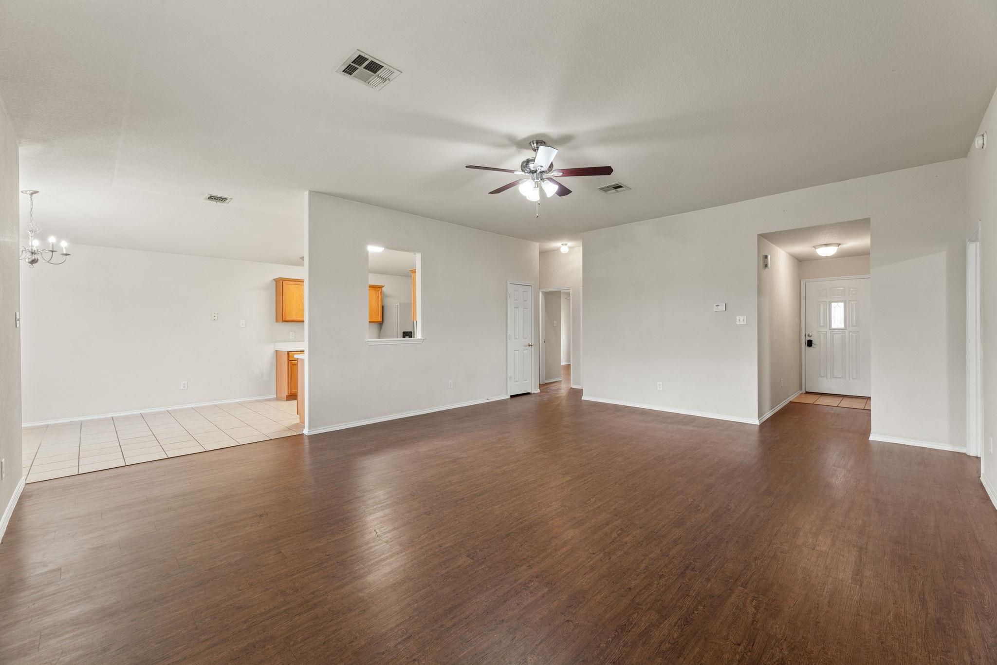 4807 Golden Gate Dr, Killeen, TX 76549