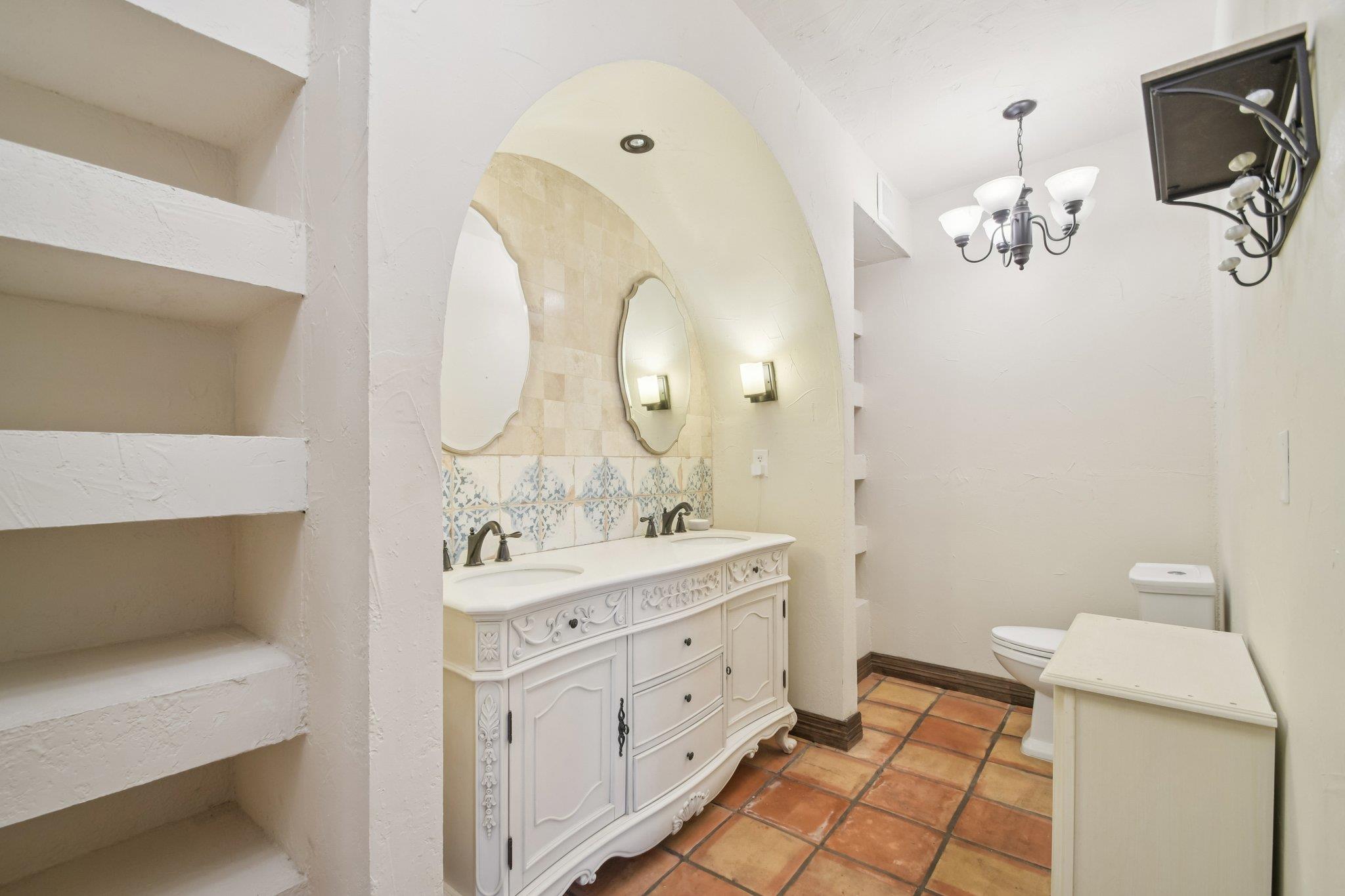 127 Bogie Dr, San Marcos, TX 78666