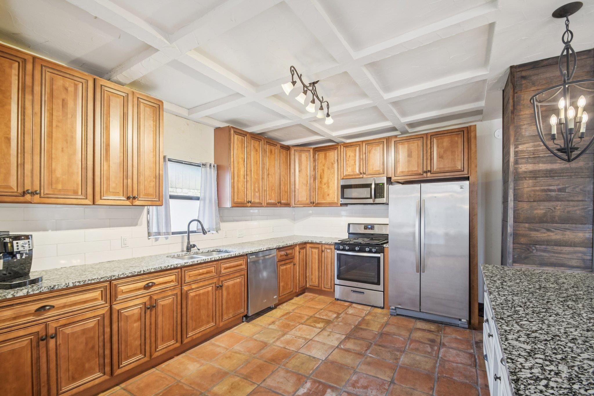 127 Bogie Dr, San Marcos, TX 78666