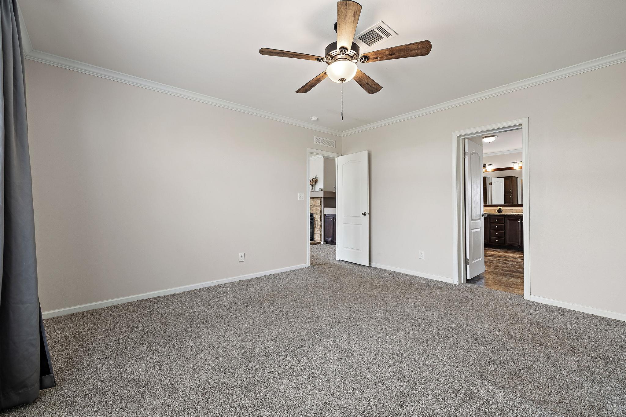 960 County Road 323A, Liberty Hill, TX 78634