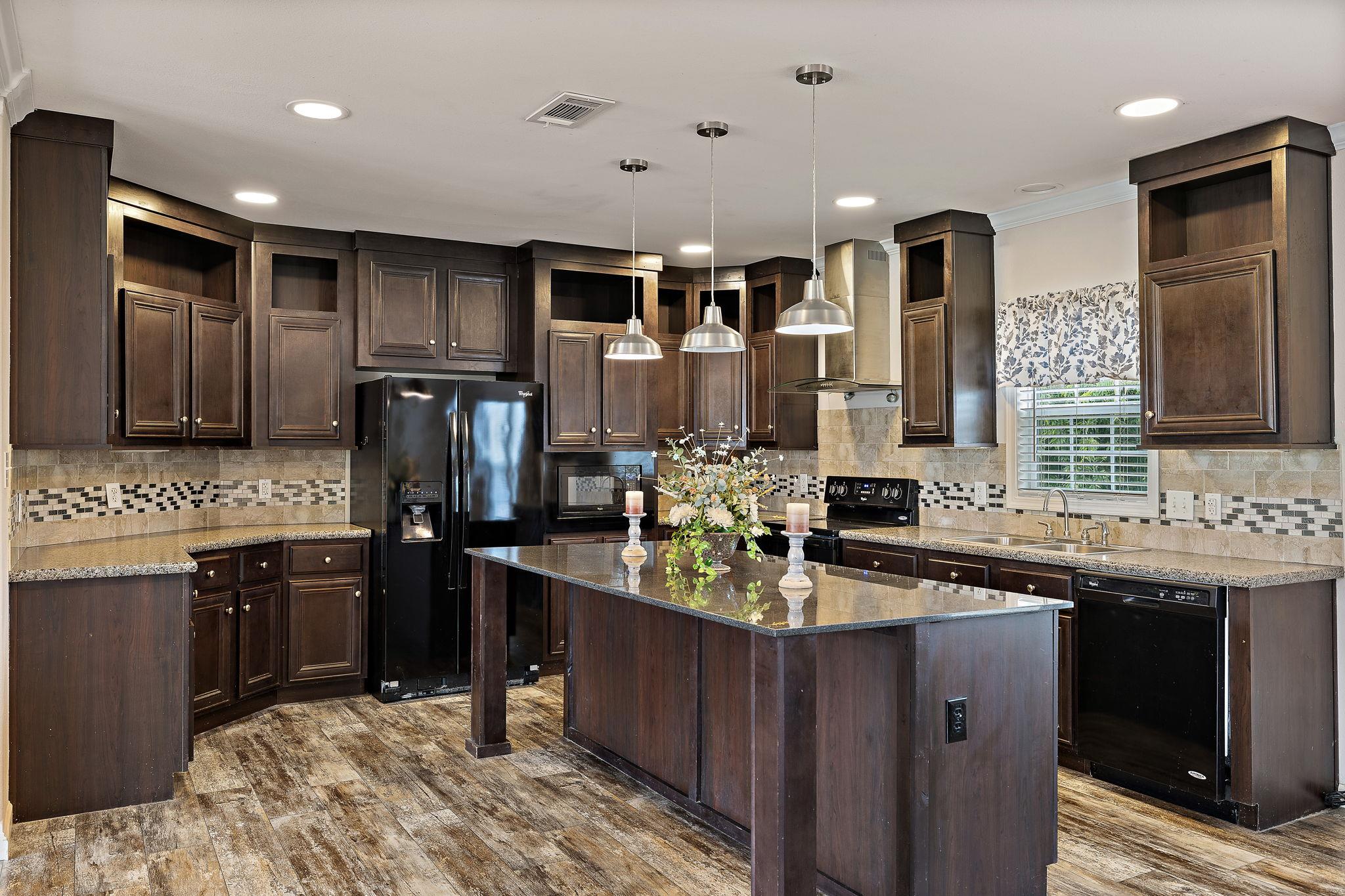 960 County Road 323A, Liberty Hill, TX 78634