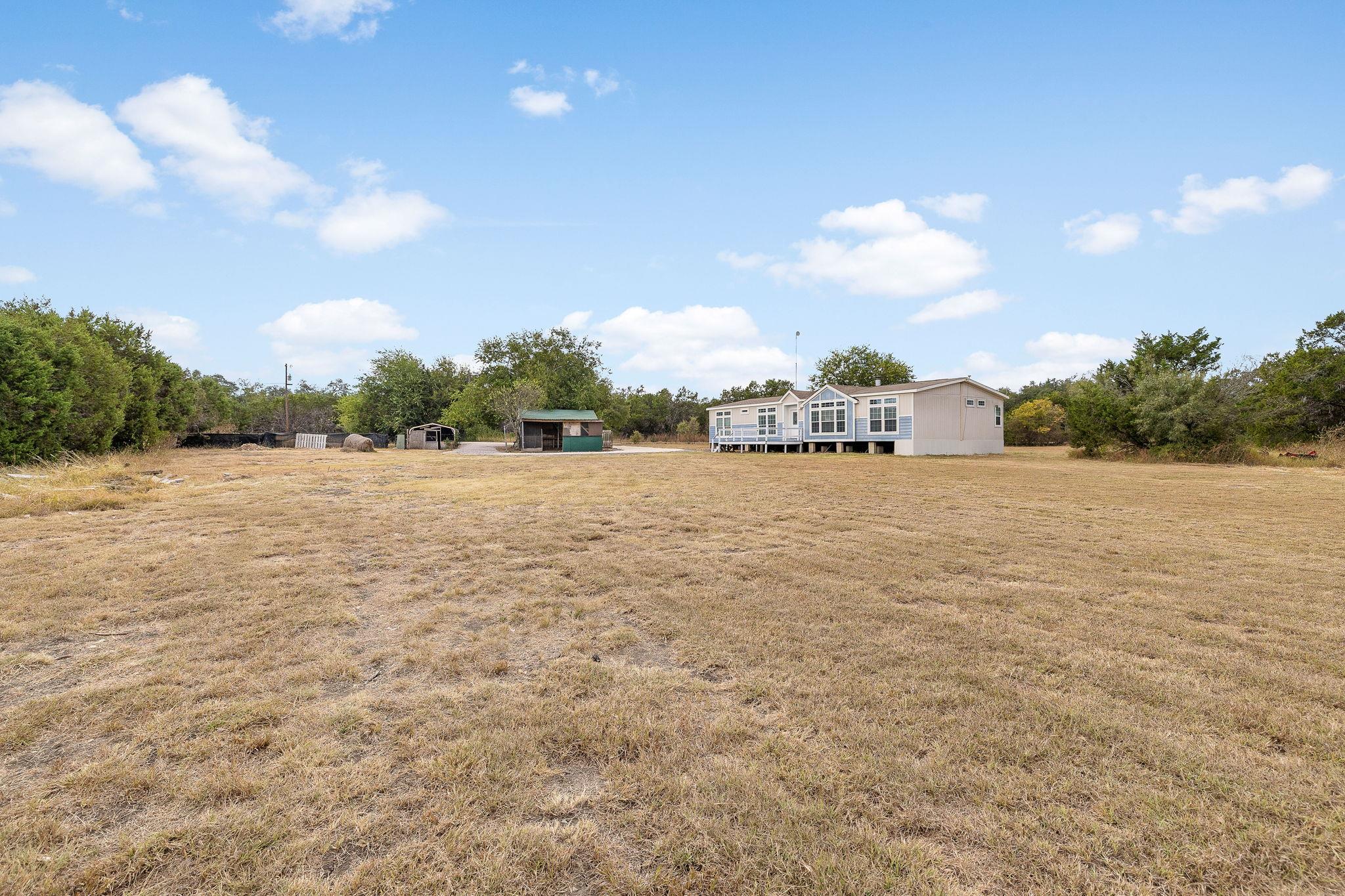 960 County Road 323A, Liberty Hill, TX 78634
