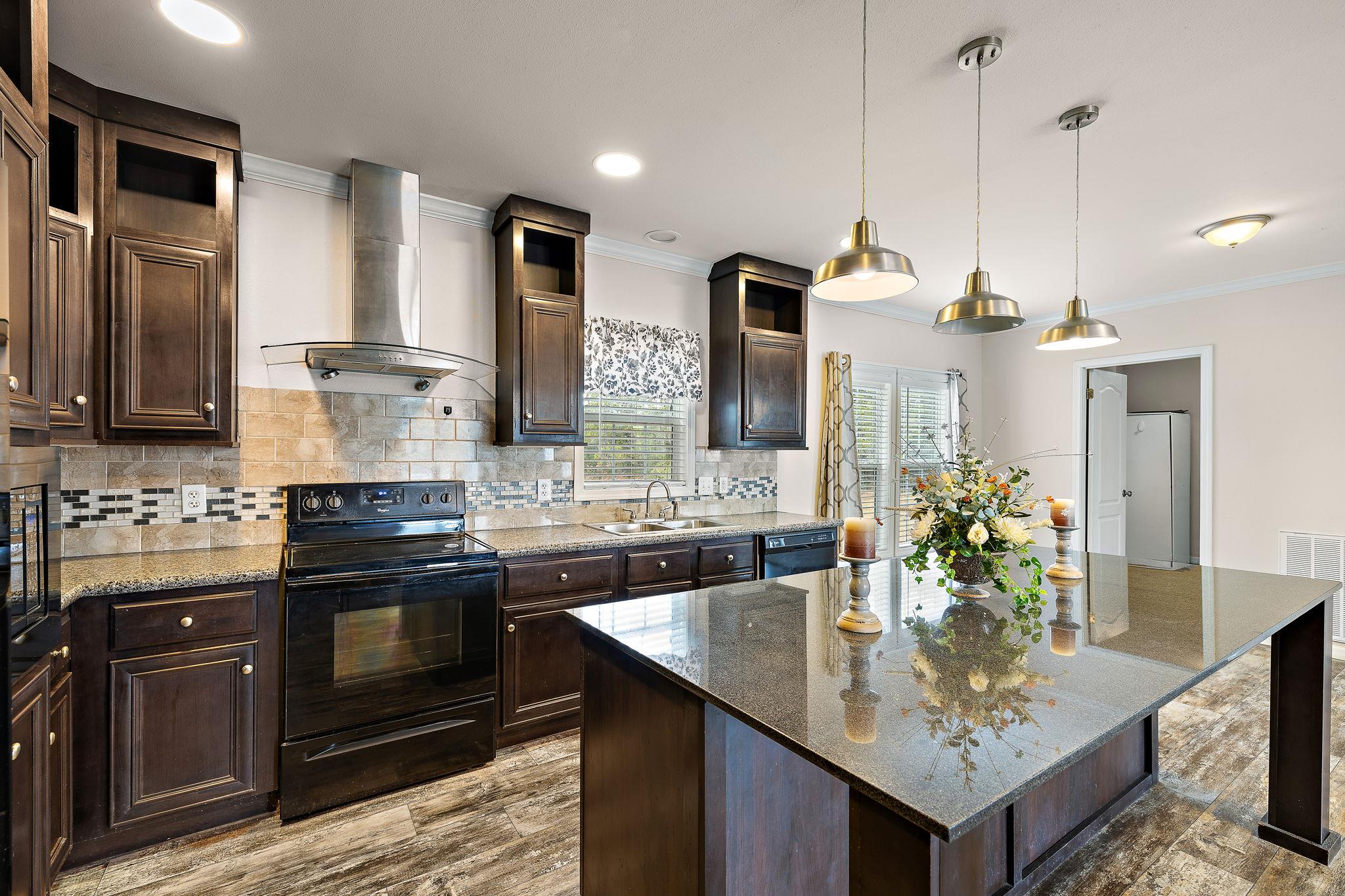 960 County Road 323A, Liberty Hill, TX 78634